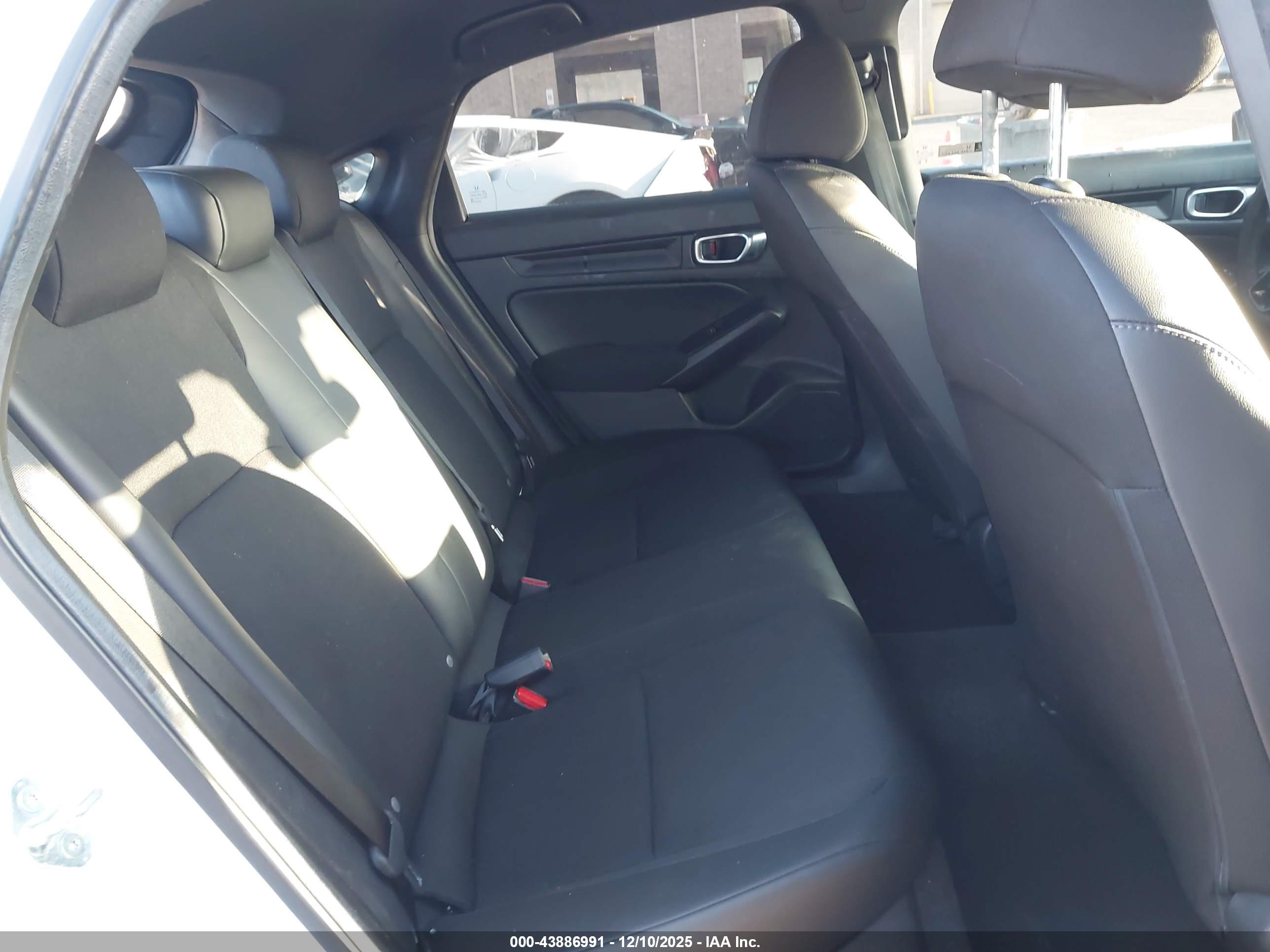 HONDA CIVIC image 8