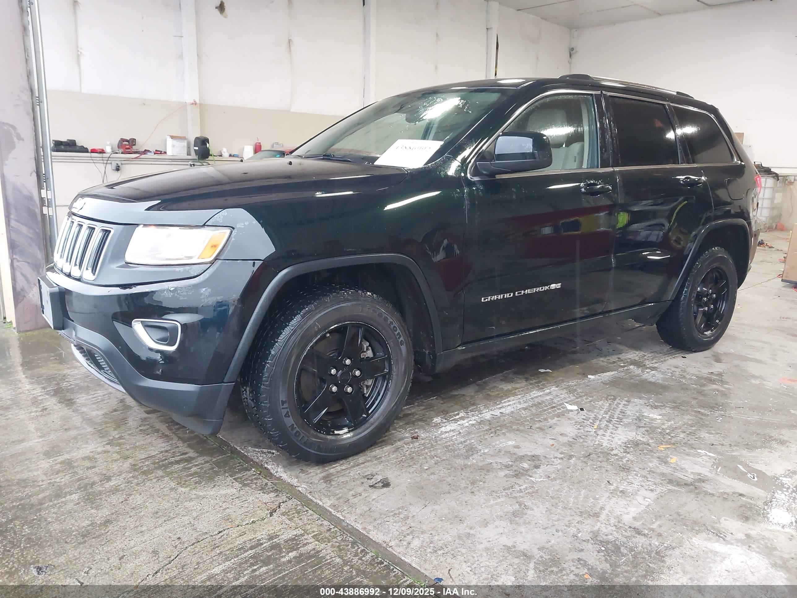 JEEP GRAND image 2