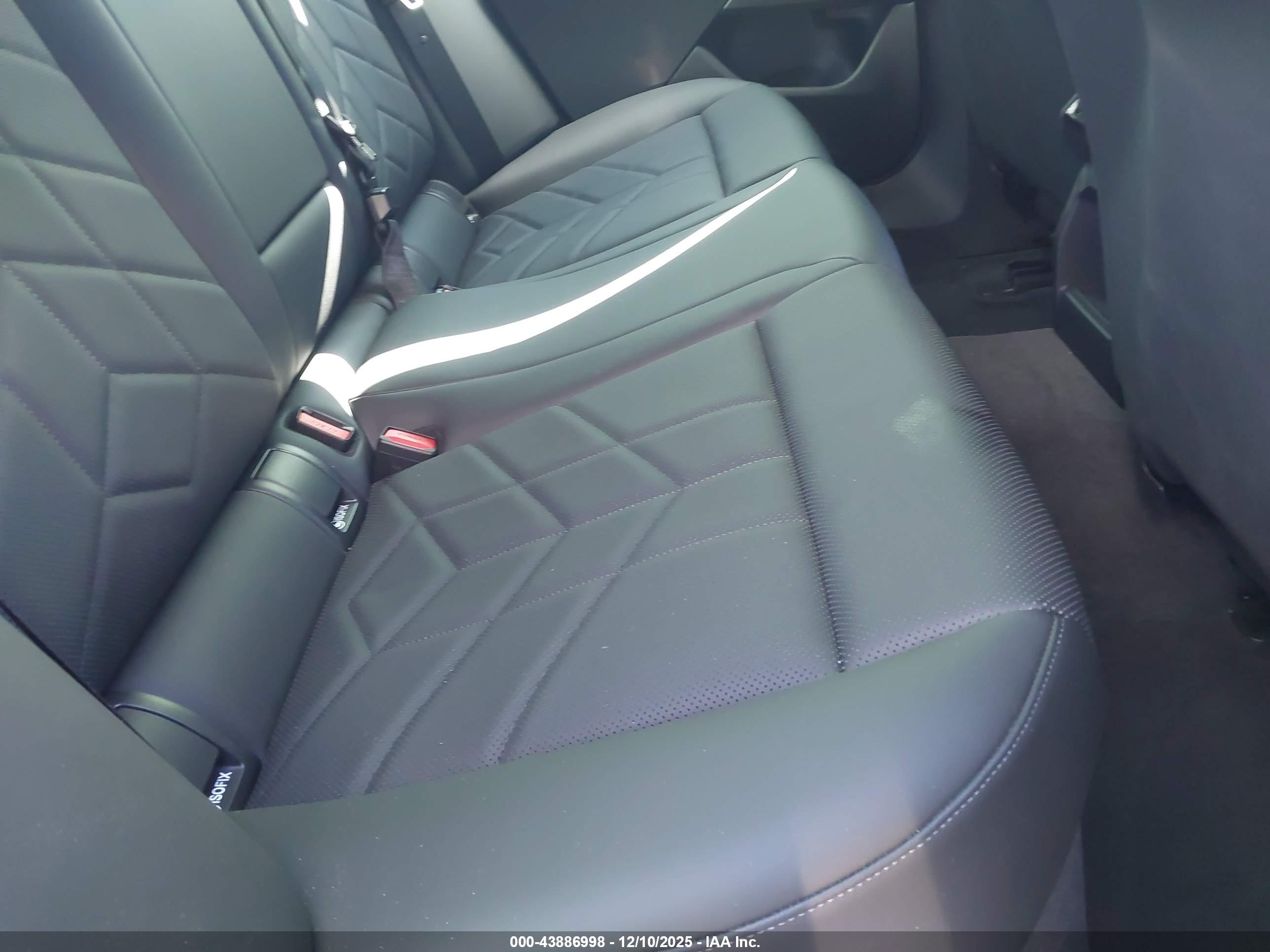 BMW 530I image 8