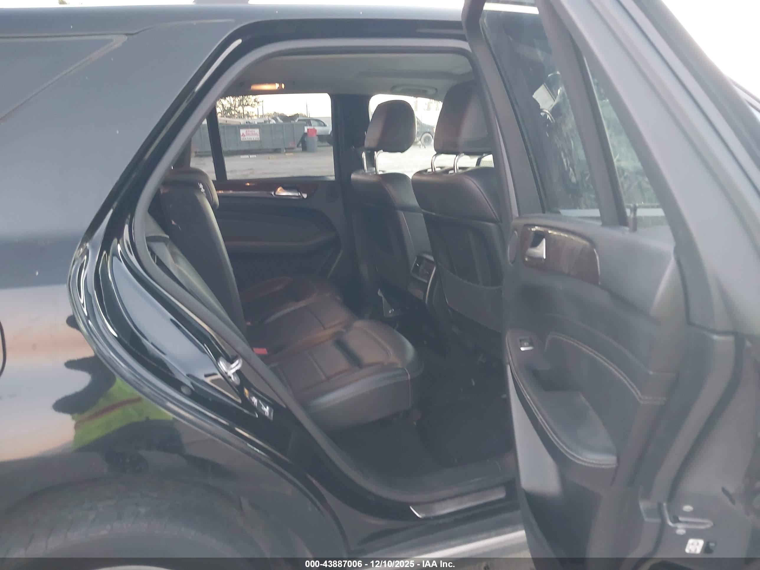 MERCEDES-BENZ ML image 8