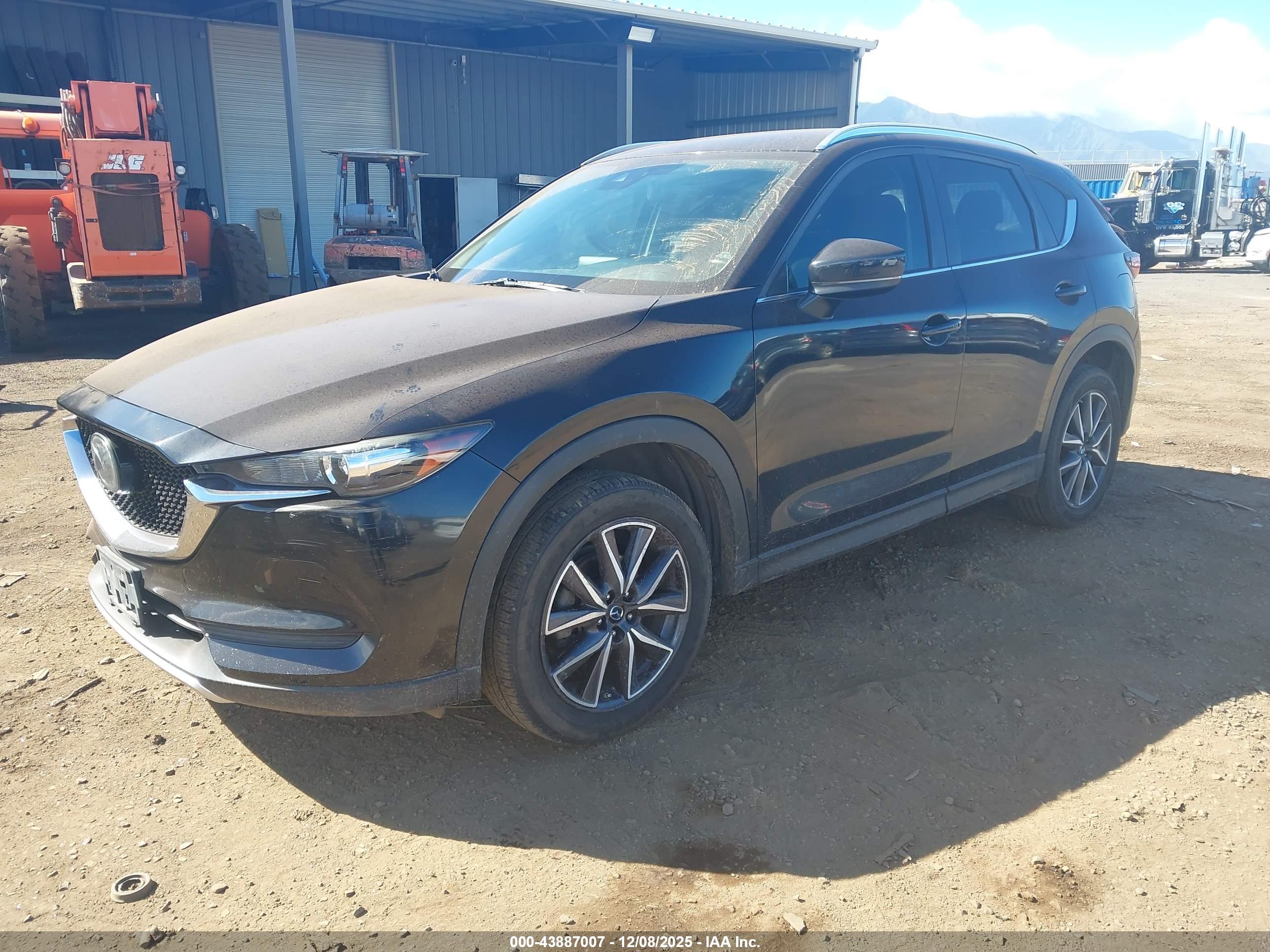 MAZDA CX-5 image 2