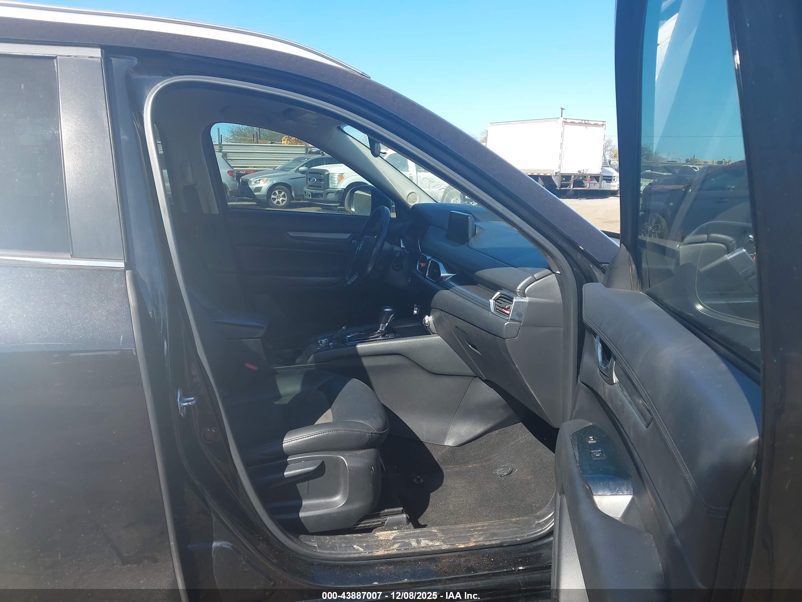 MAZDA CX-5 image 5