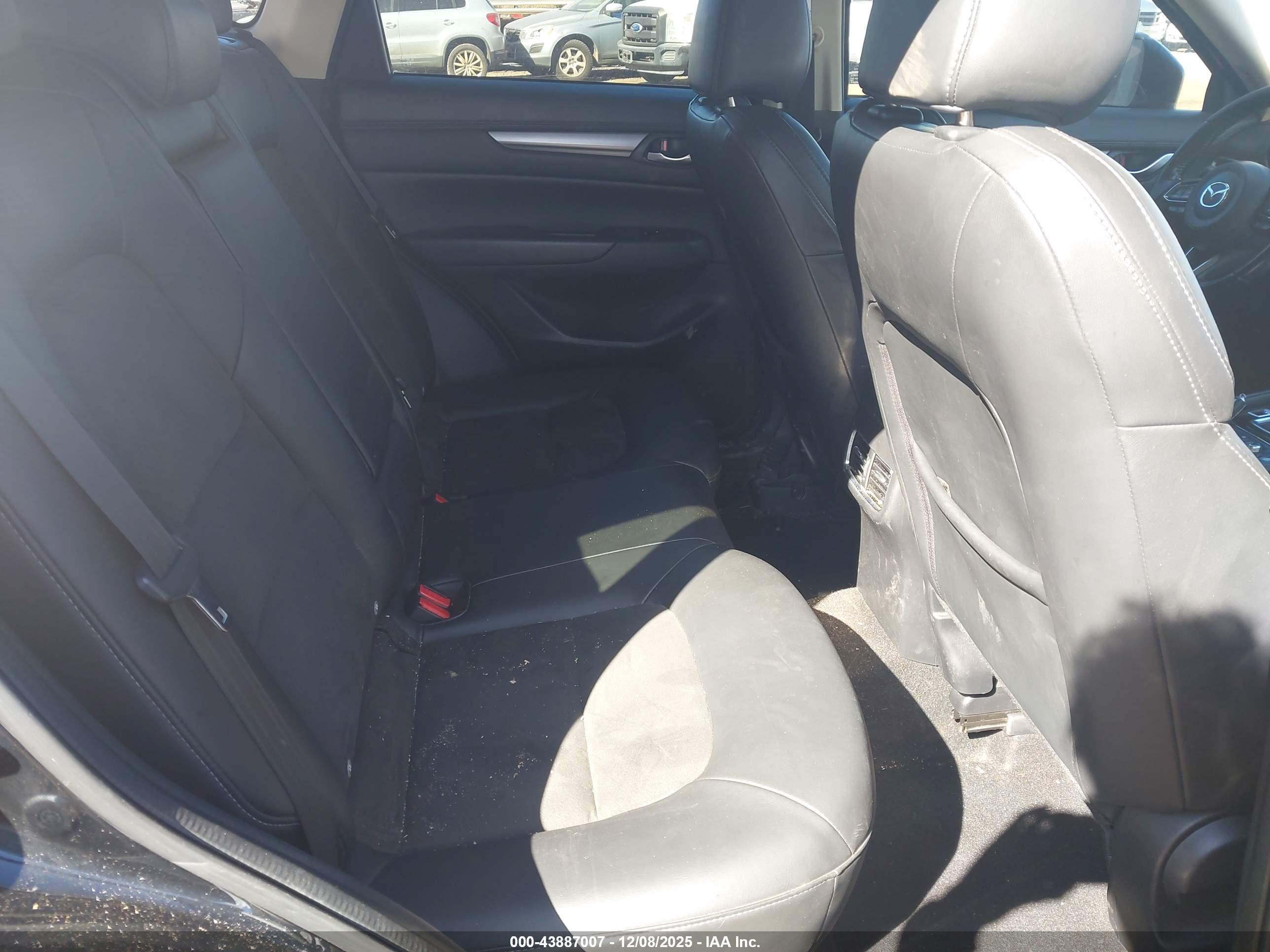 MAZDA CX-5 image 8