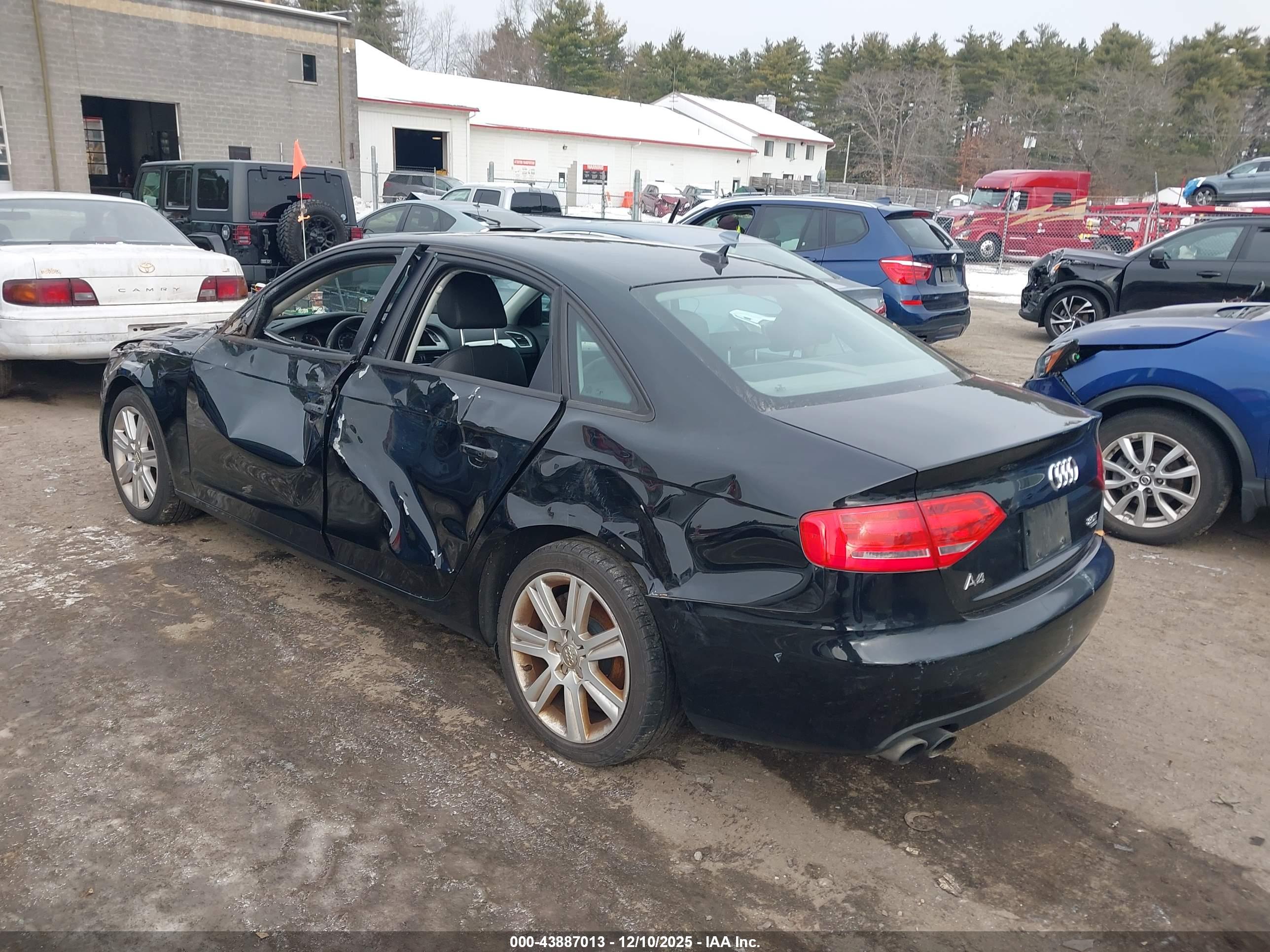 AUDI A4 image 3