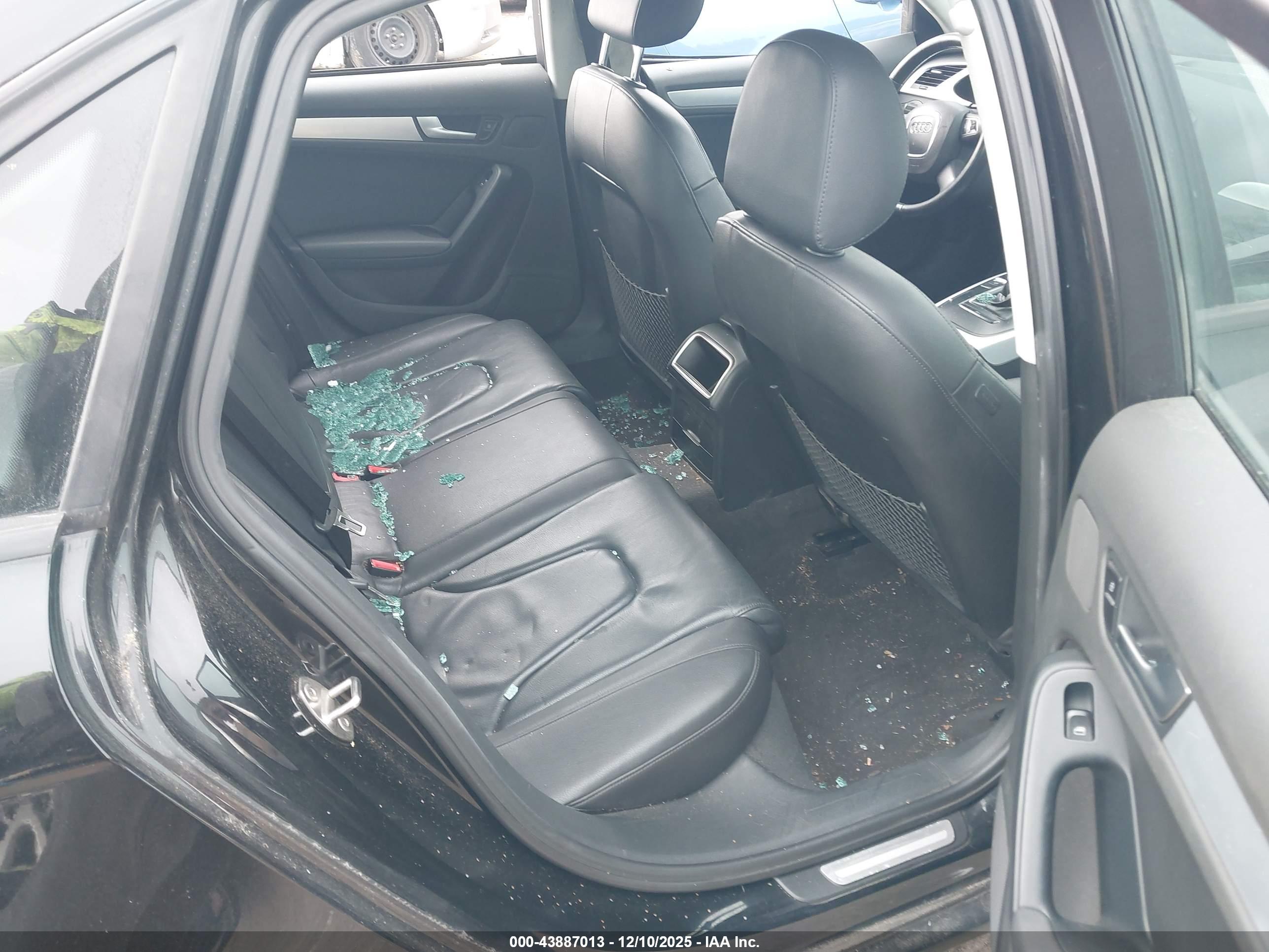 AUDI A4 image 8
