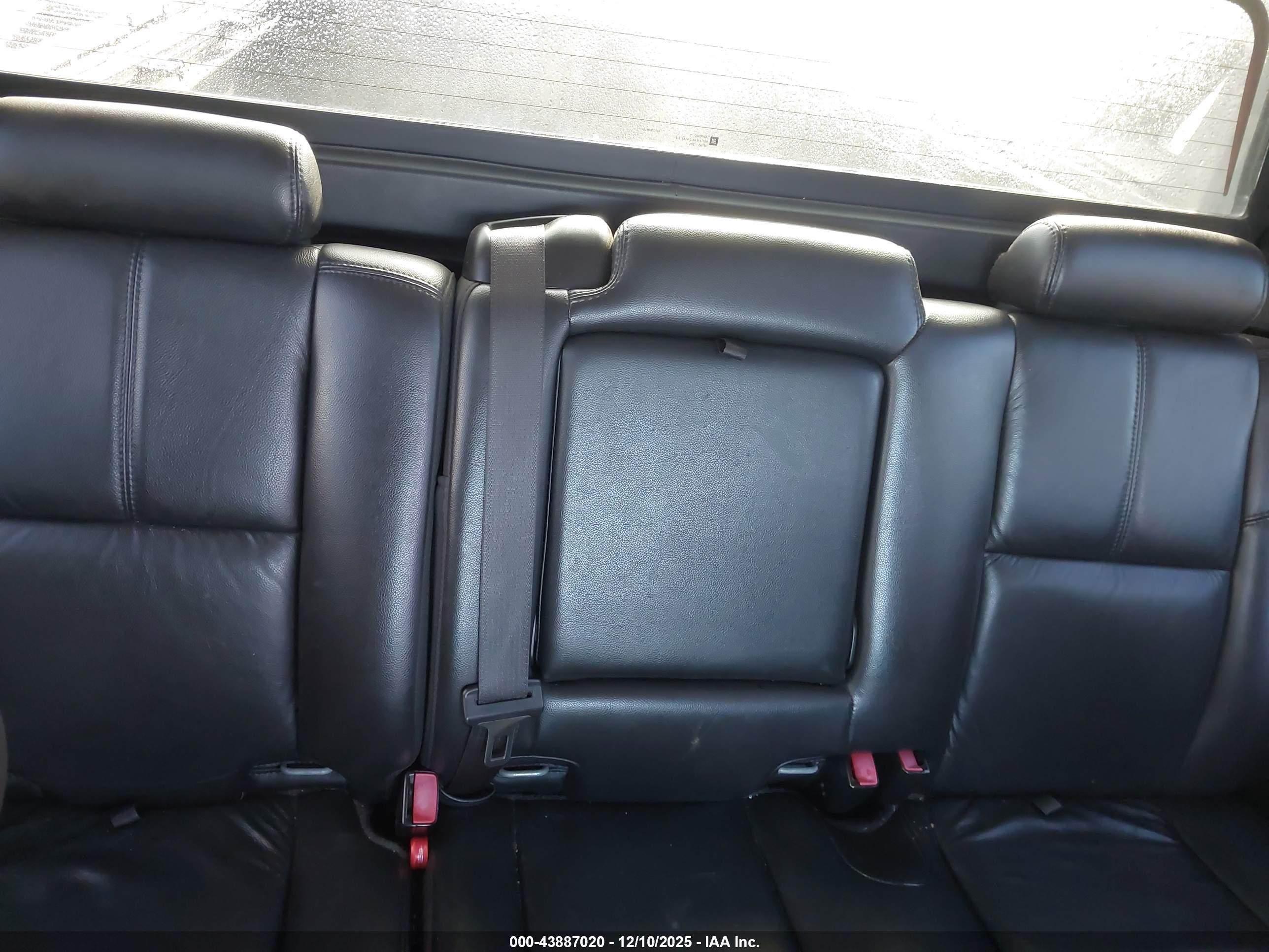 CHEVROLET AVALANCHE image 8