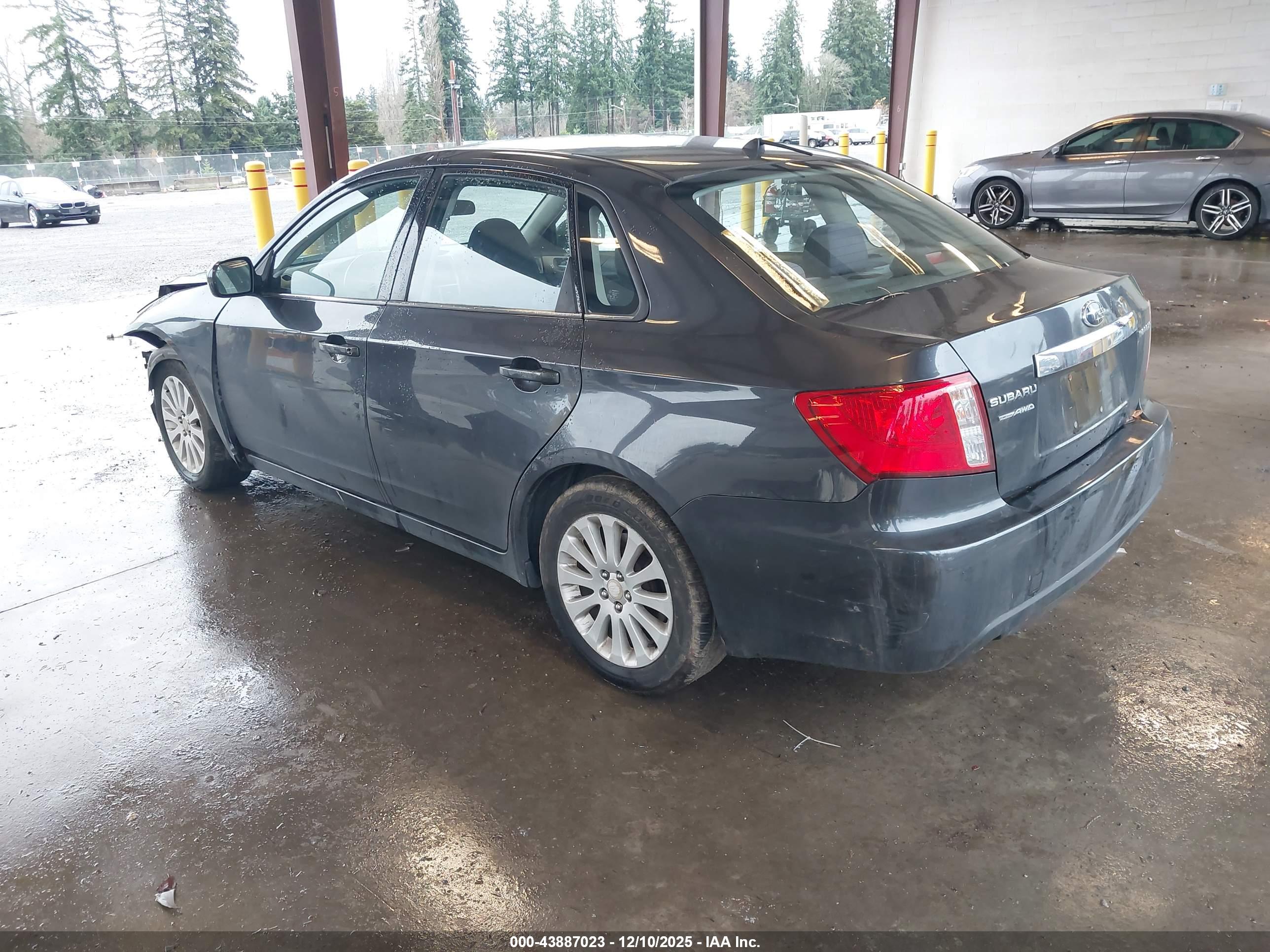 SUBARU IMPREZA image 3