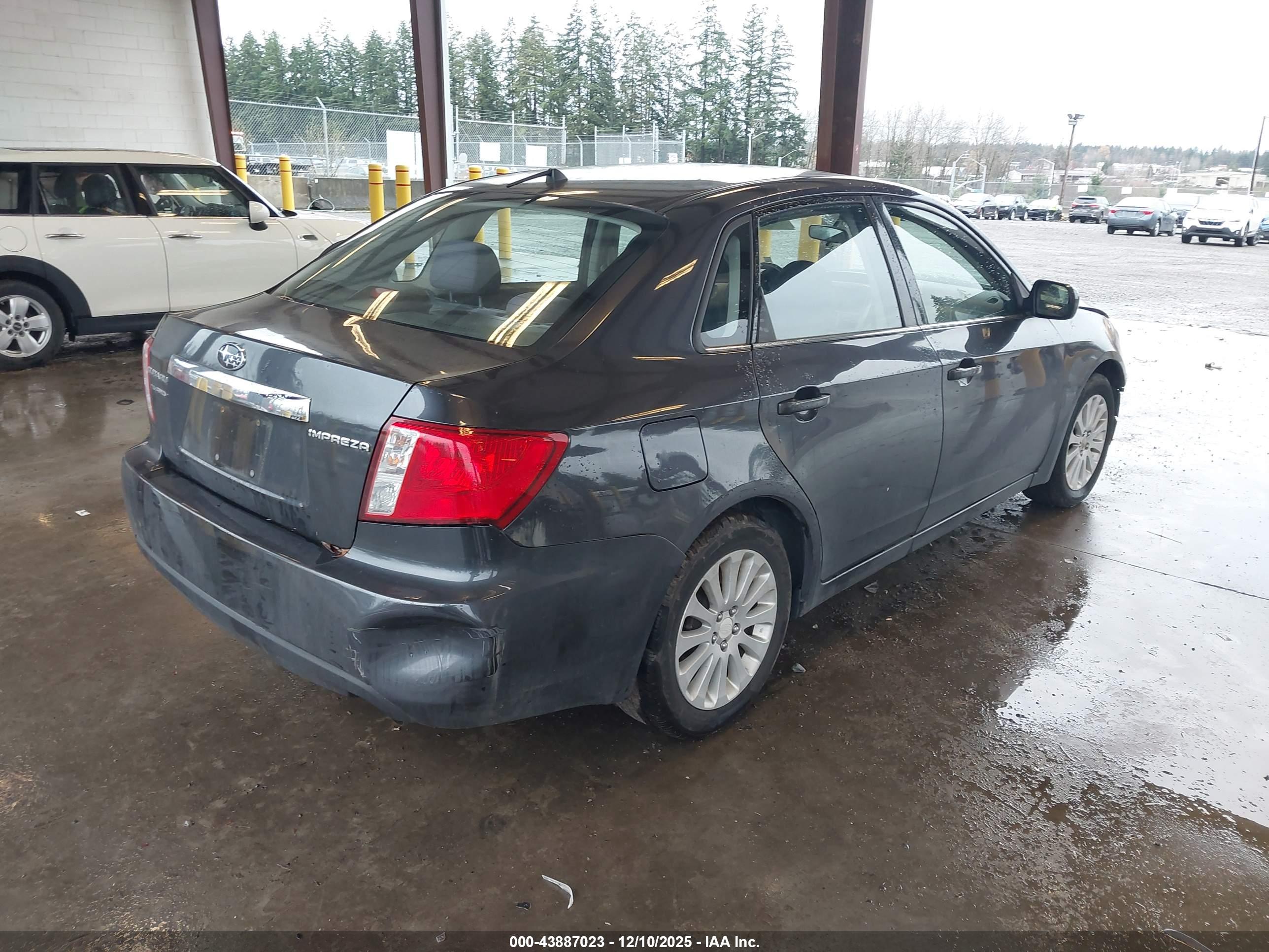 SUBARU IMPREZA image 4