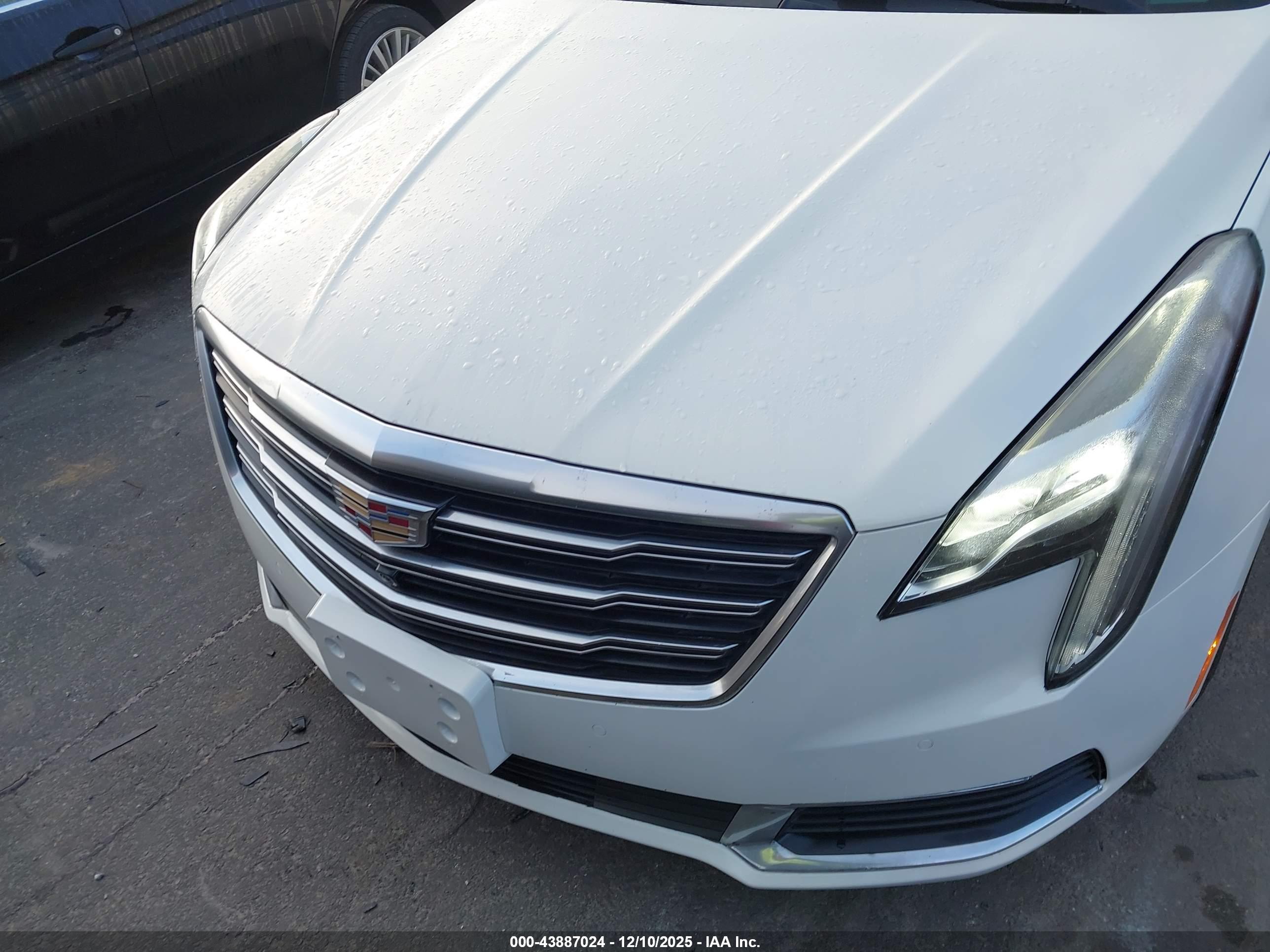 CADILLAC XTS image 6