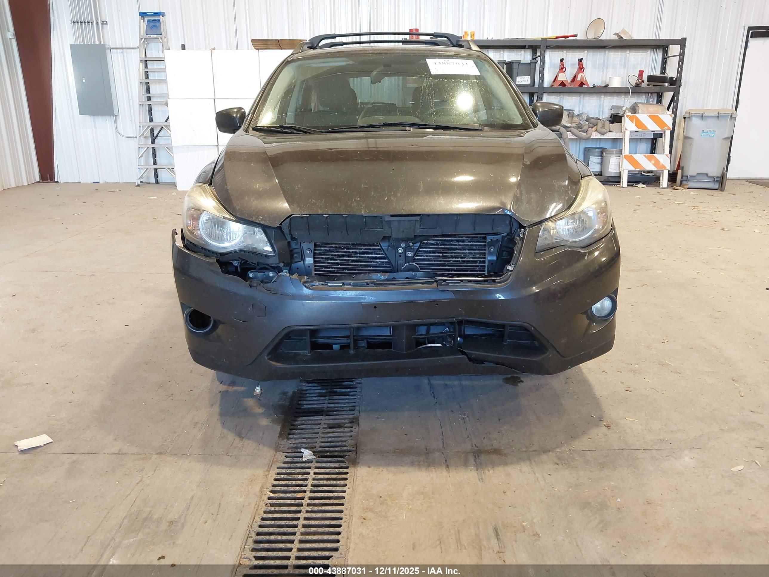 SUBARU XV image 6