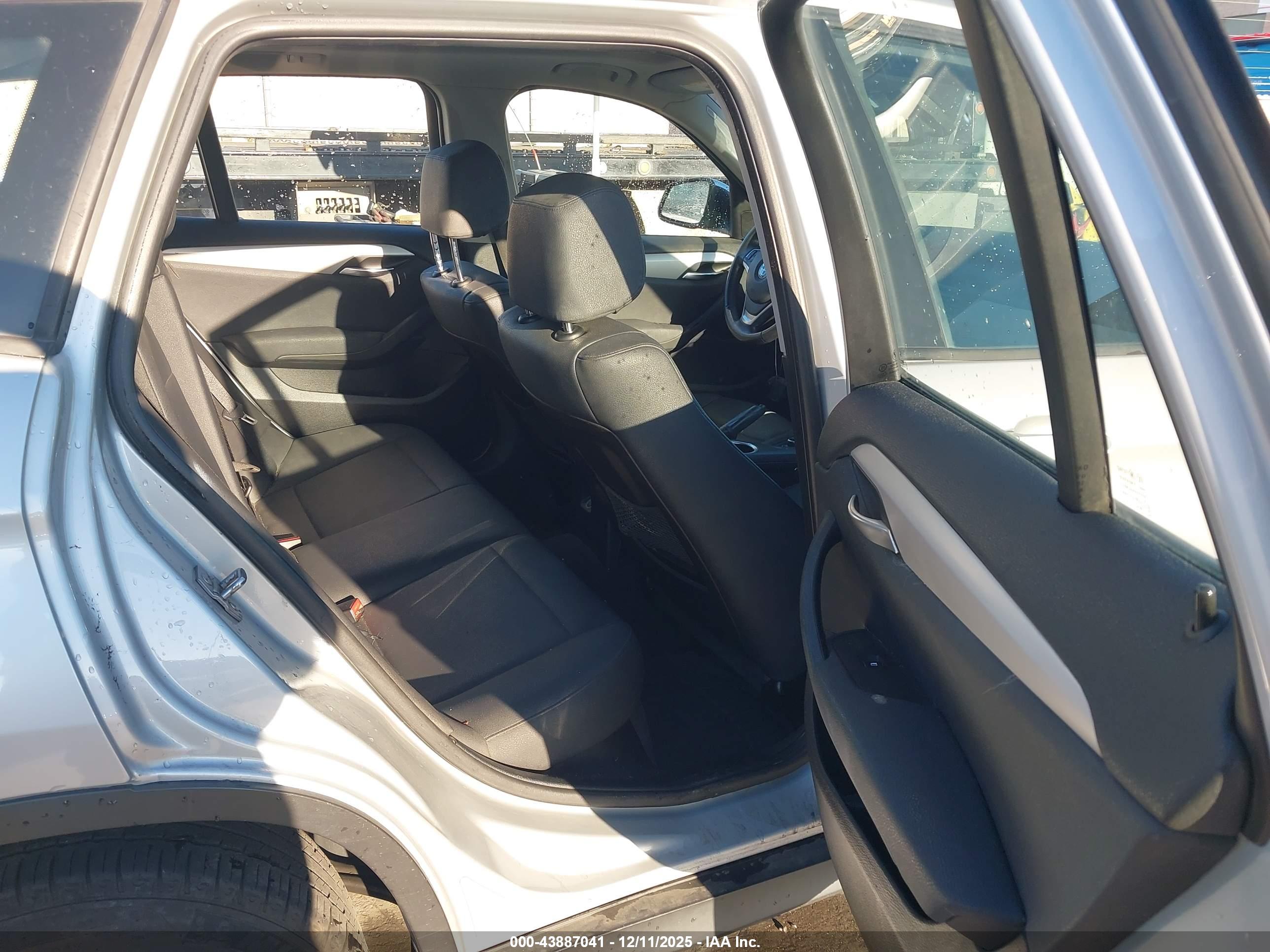BMW X1 image 8