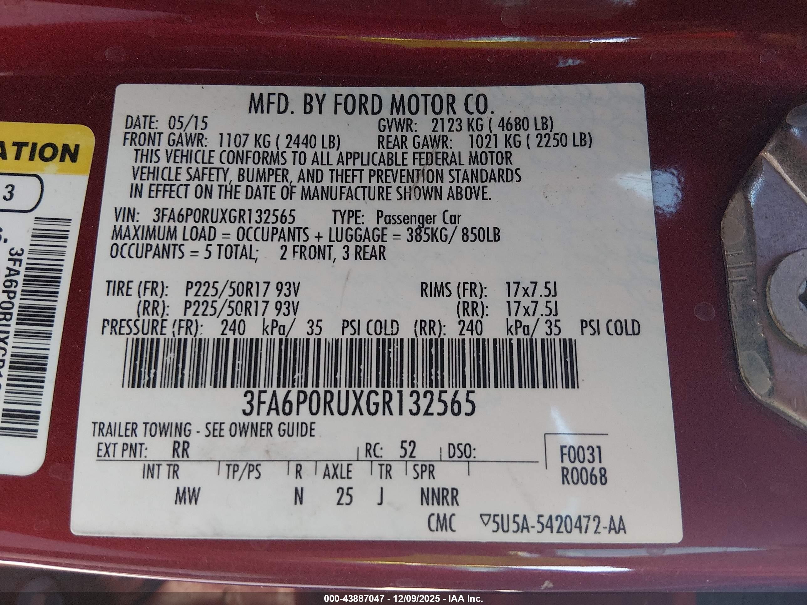 FORD FUSION image 9