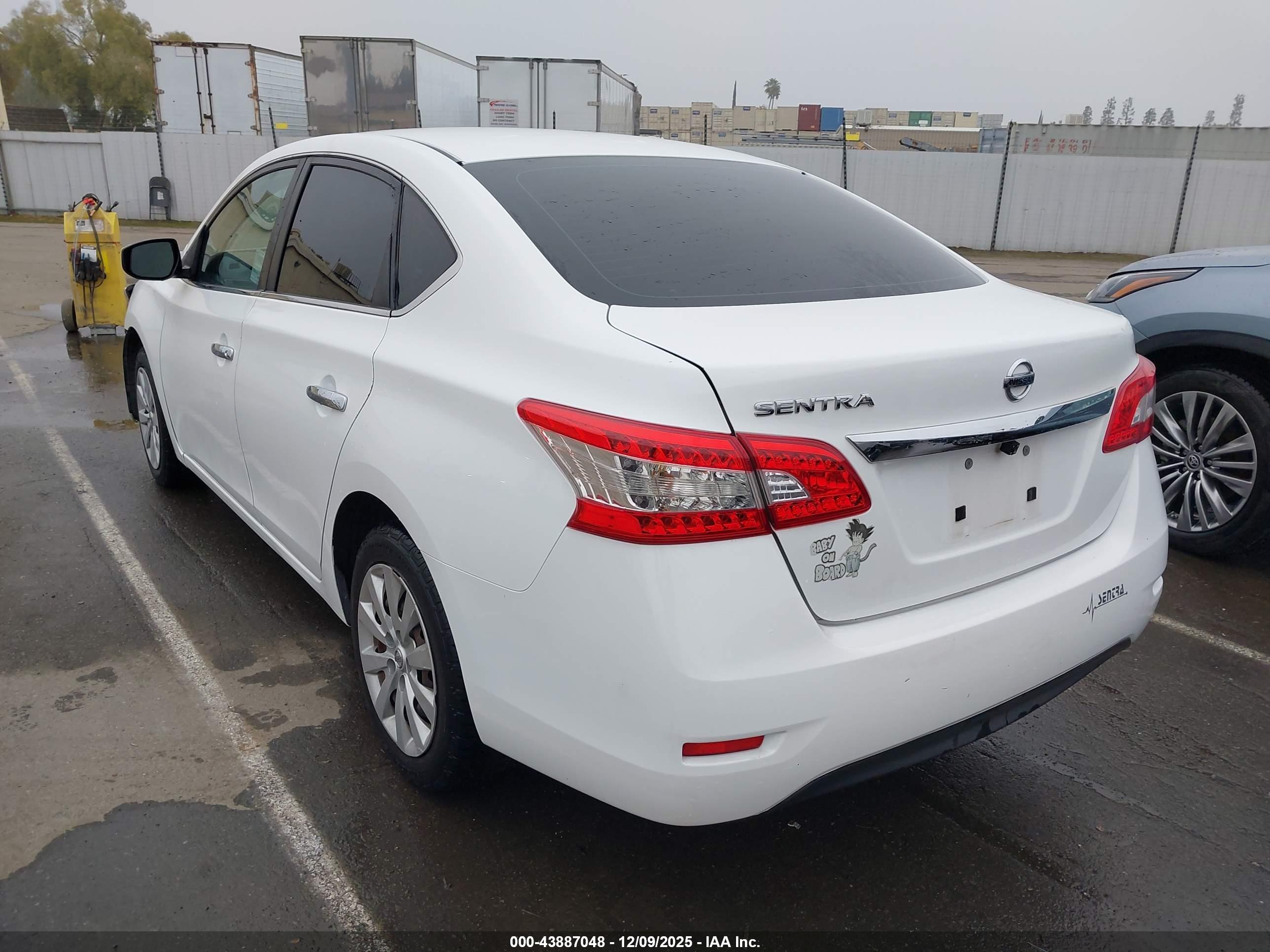 NISSAN SENTRA image 3