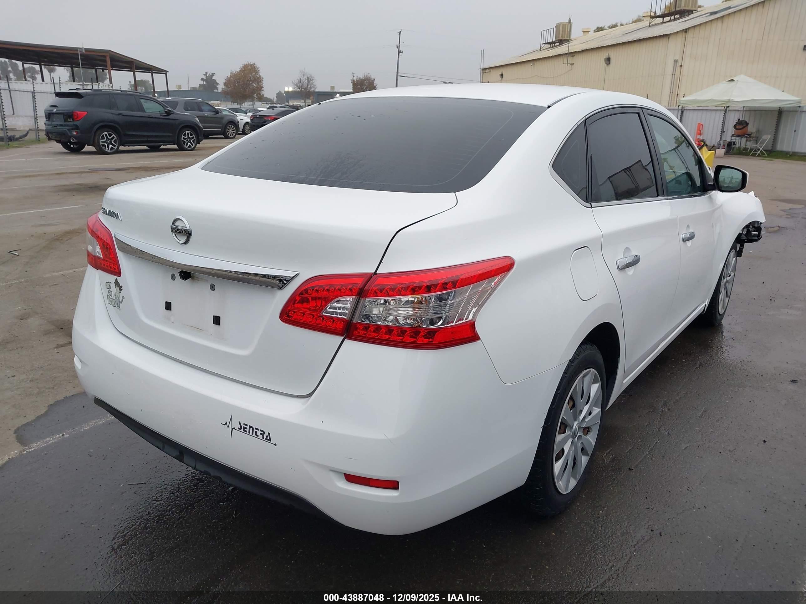NISSAN SENTRA image 4