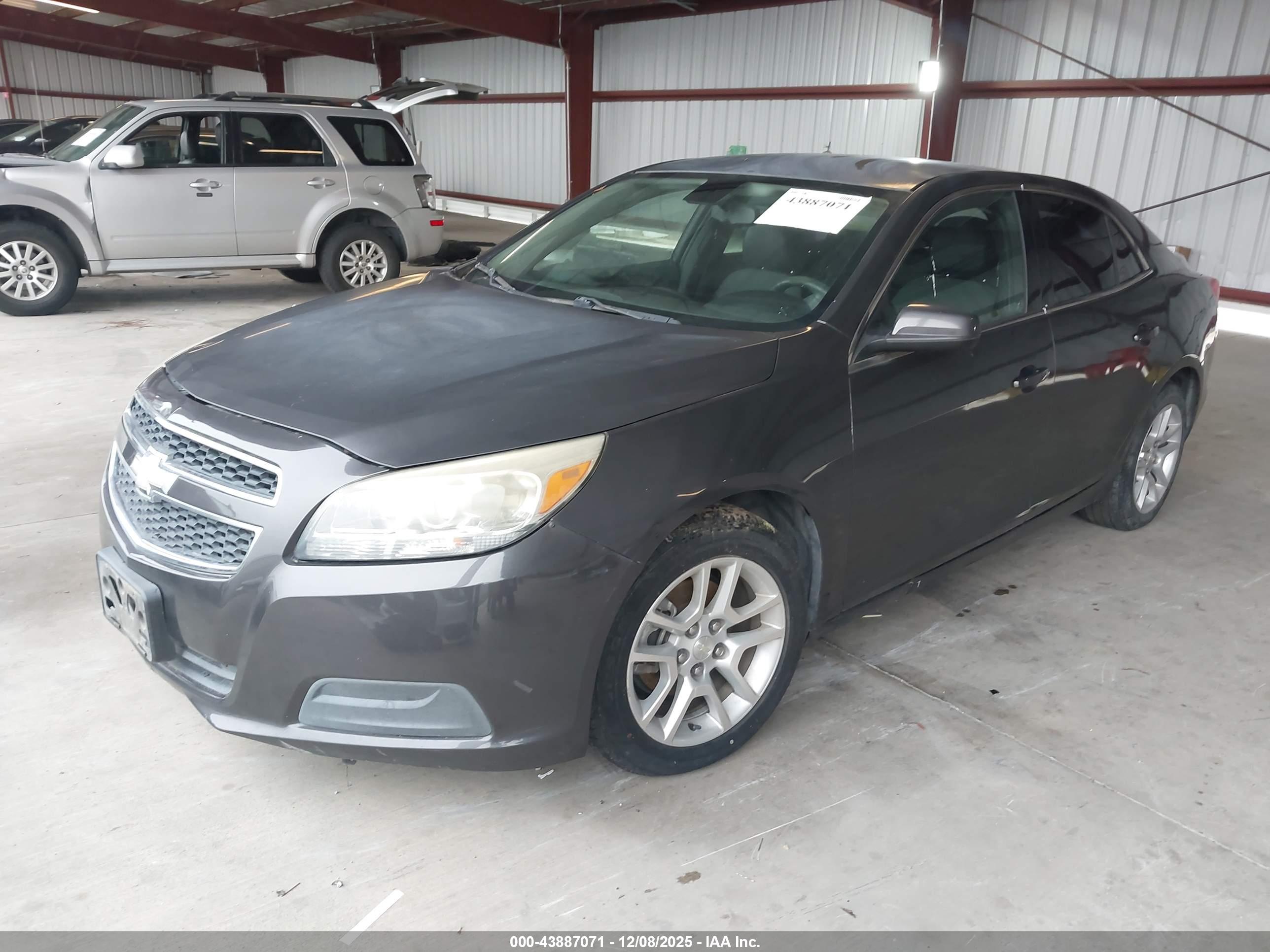 CHEVROLET MALIBU image 2