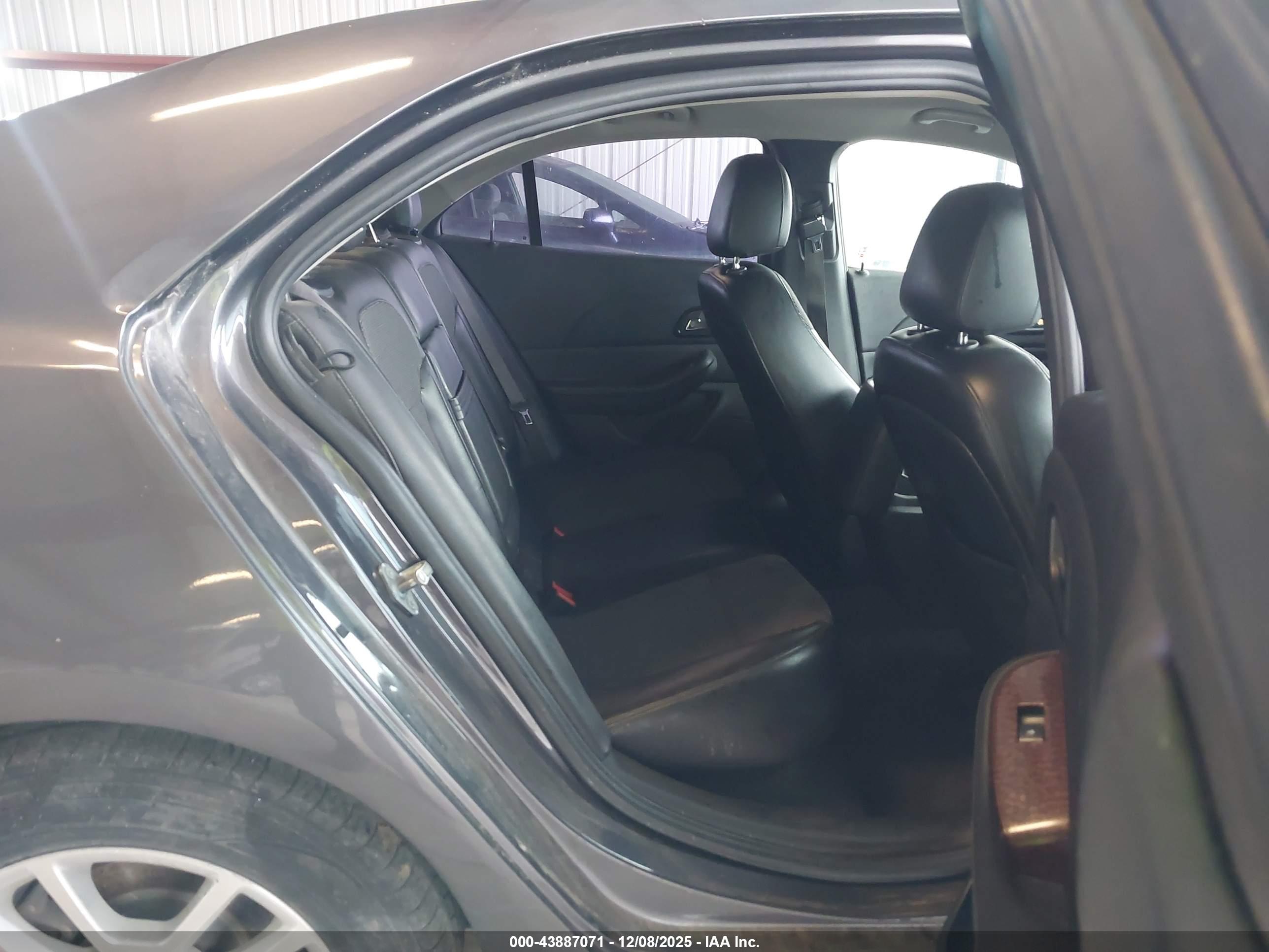 CHEVROLET MALIBU image 8