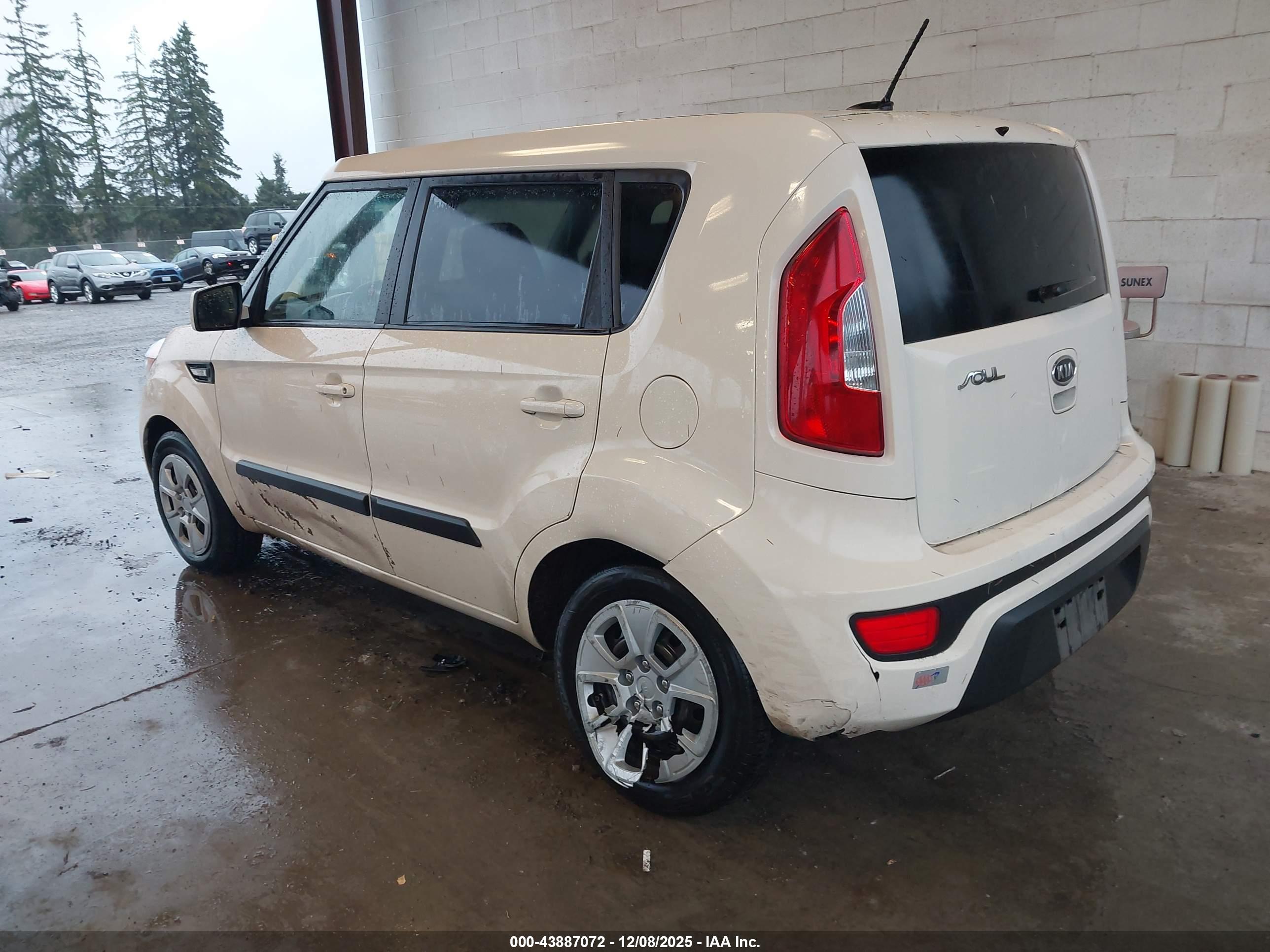 KIA SOUL image 3