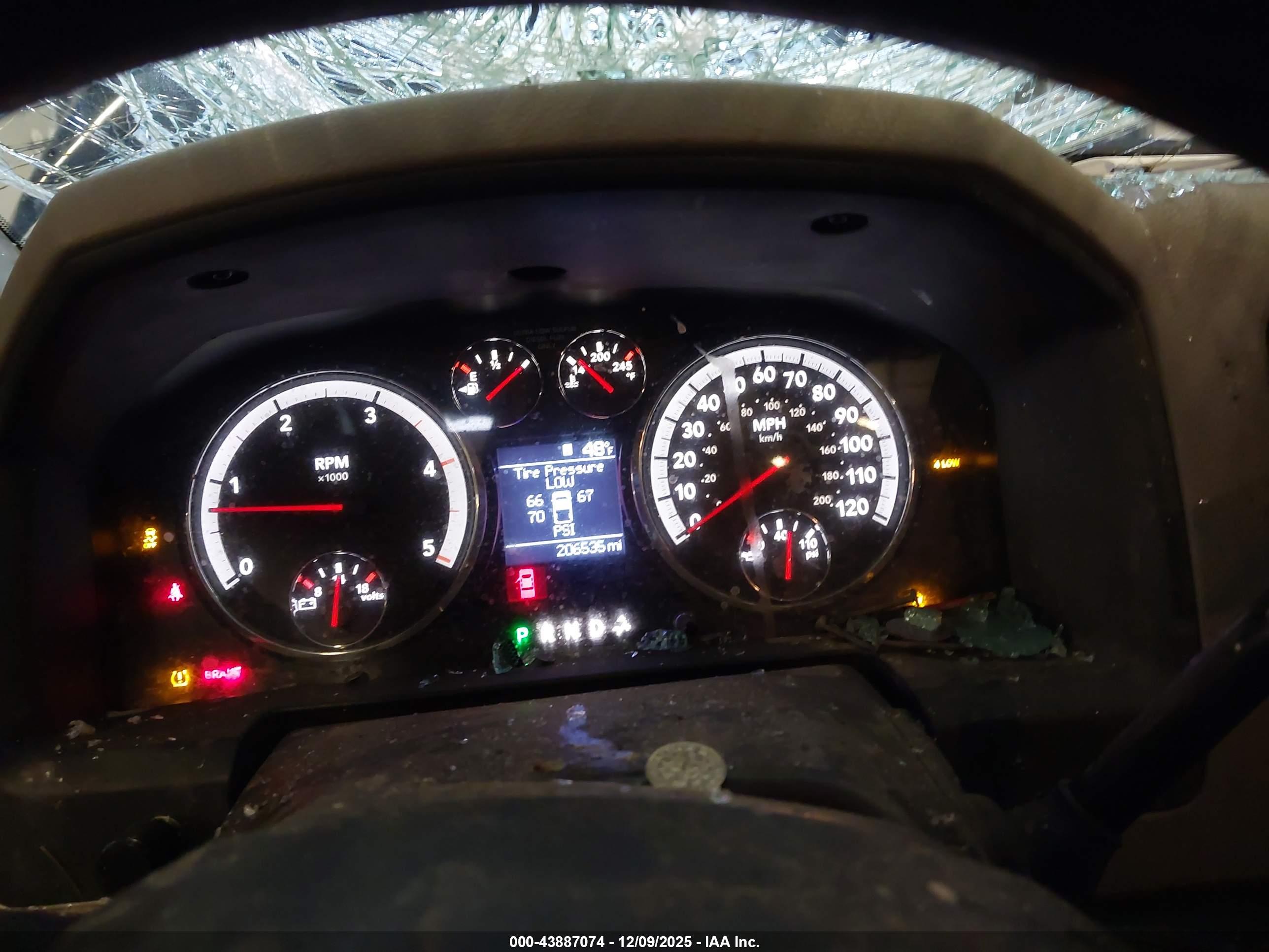 RAM 2500 image 7