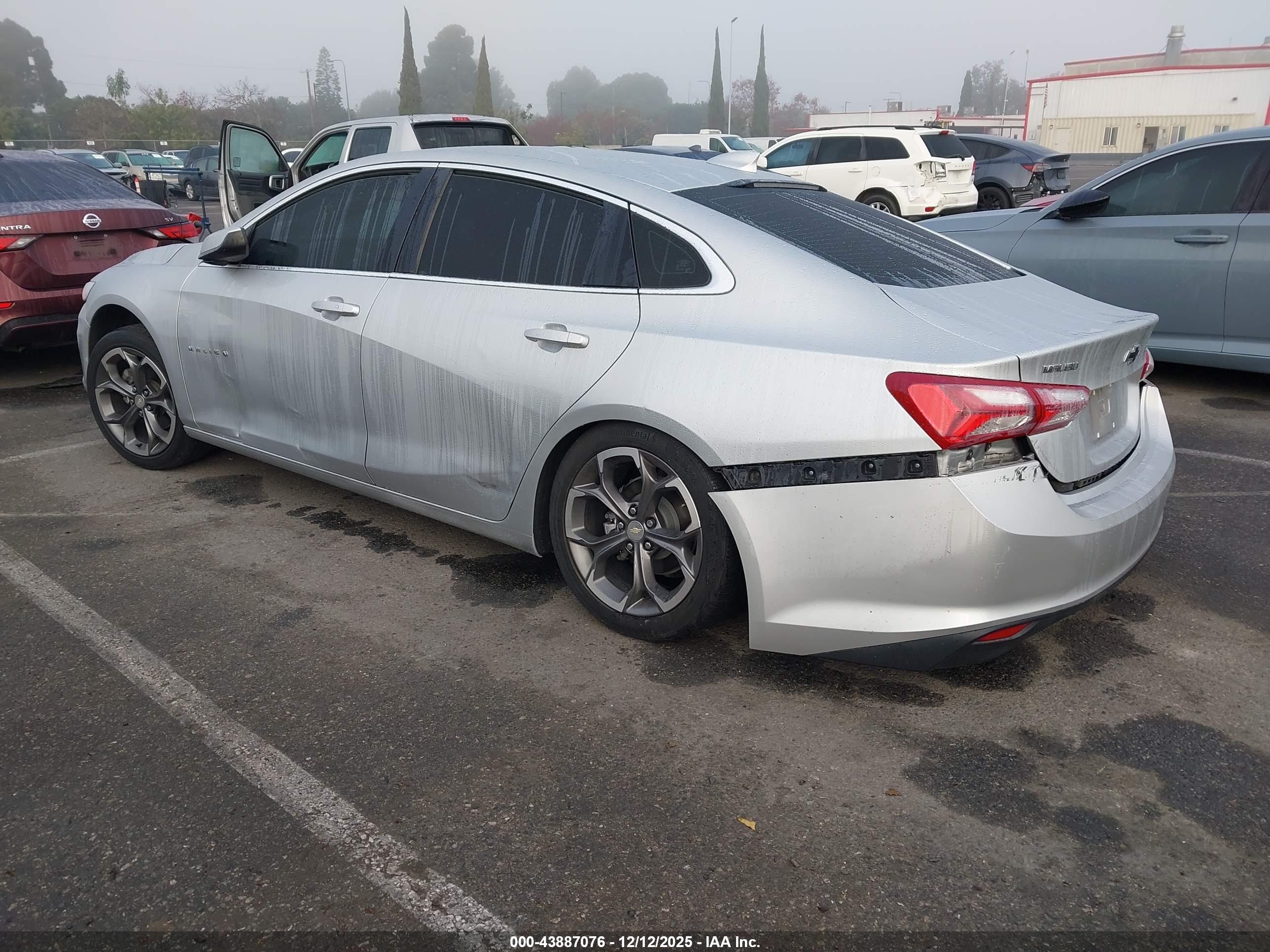 CHEVROLET MALIBU image 3
