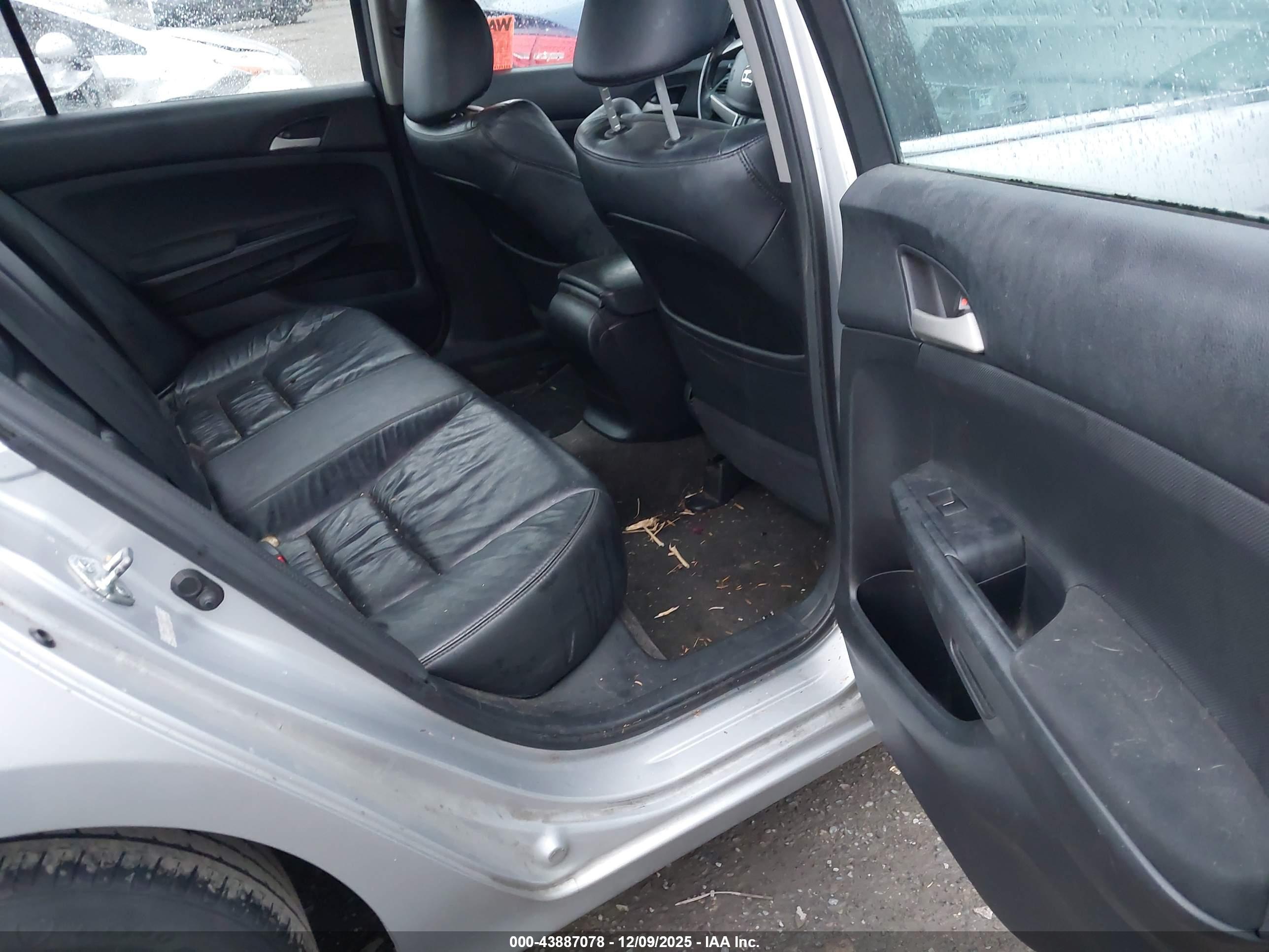 HONDA ACCORD image 8