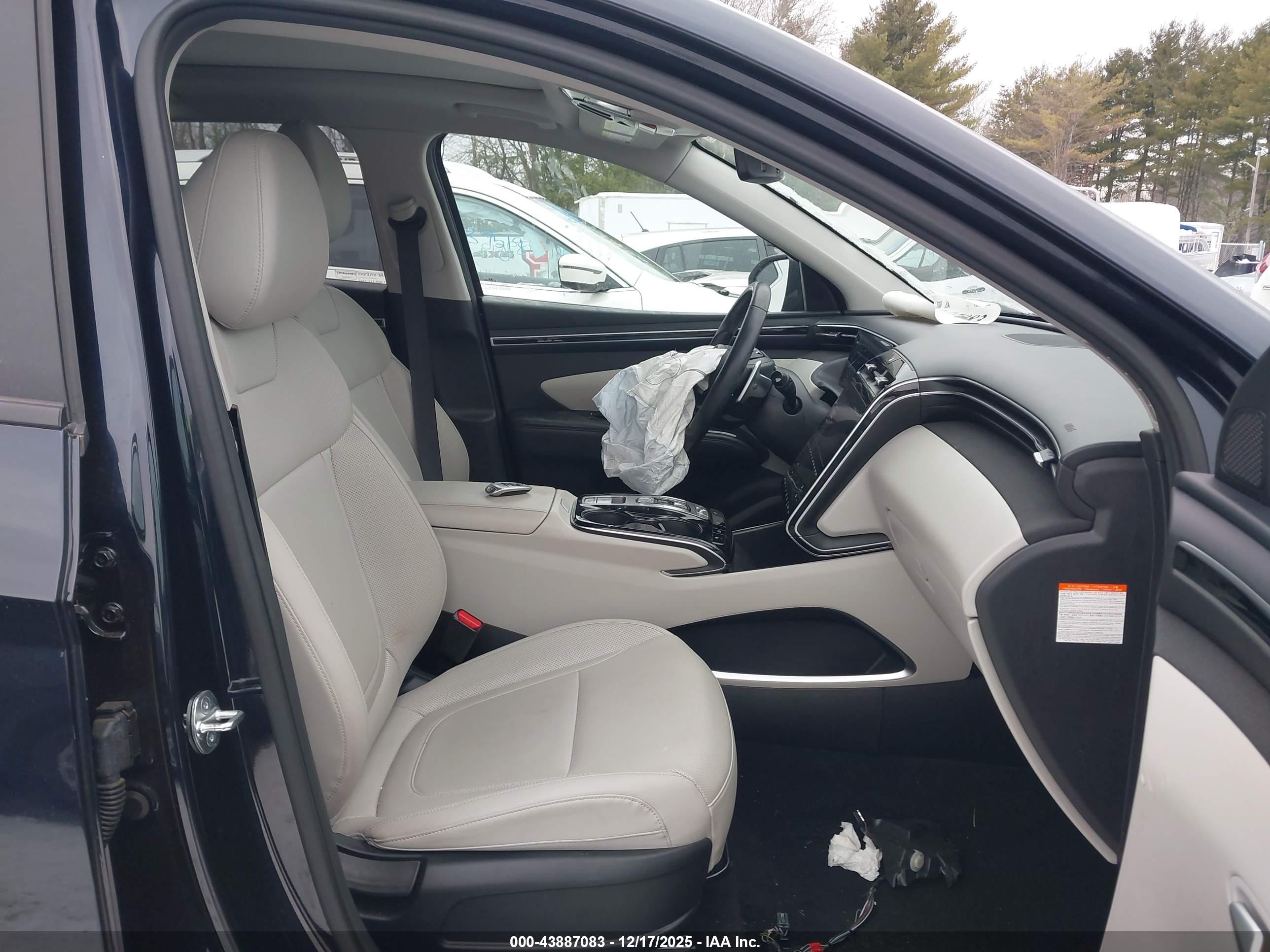 HYUNDAI TUCSON image 5