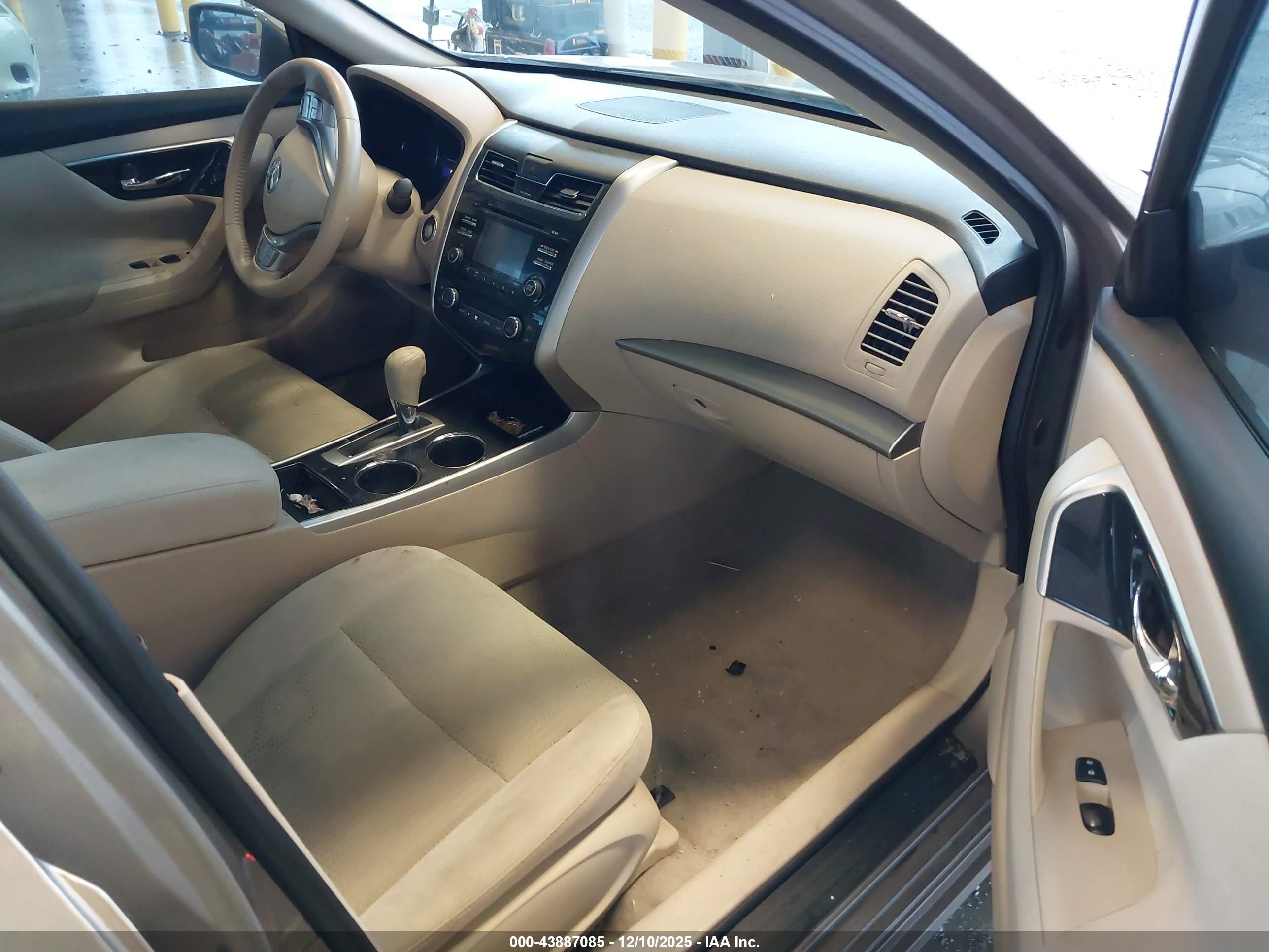 NISSAN ALTIMA image 5