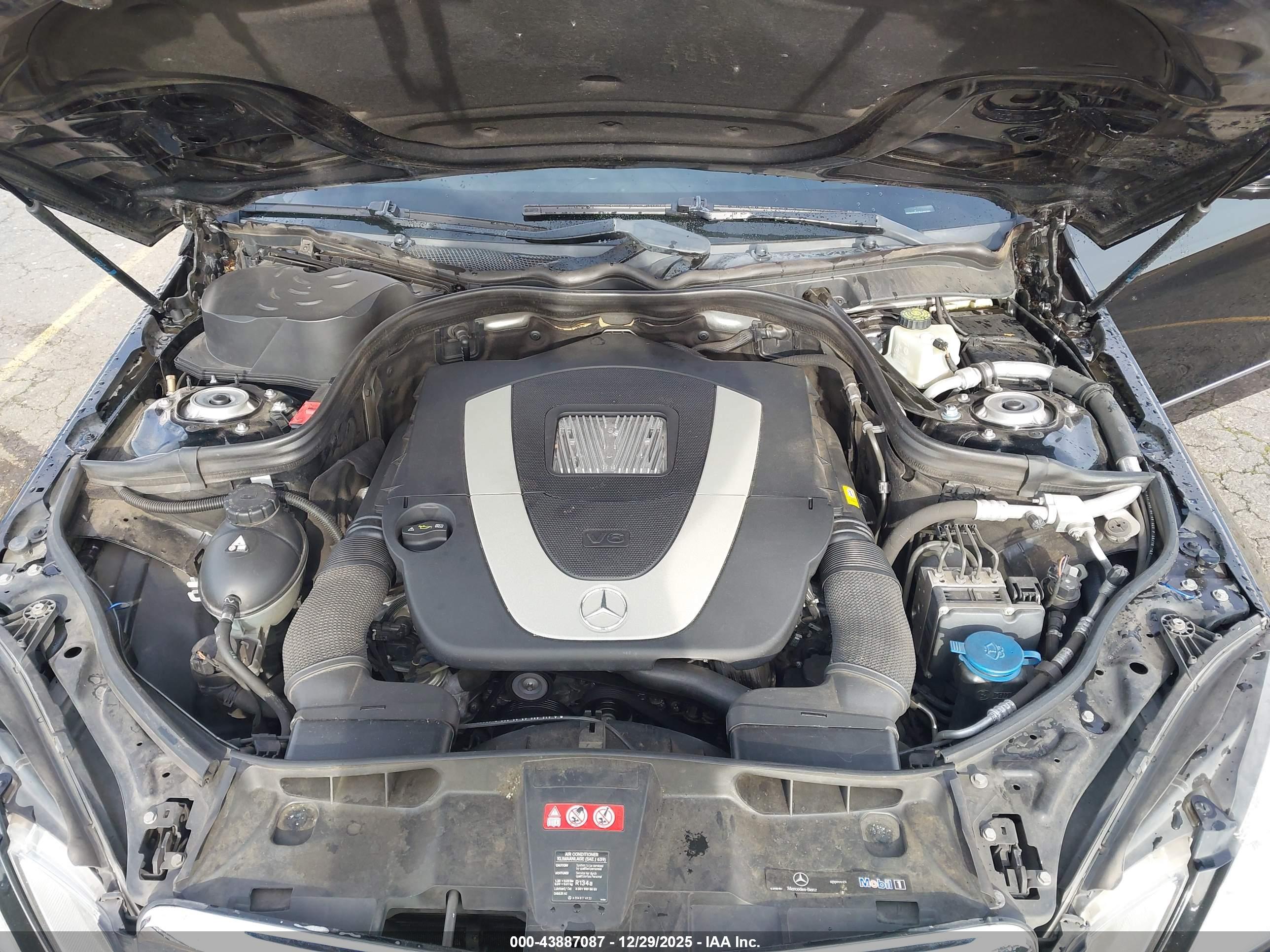 MERCEDES-BENZ E image 10