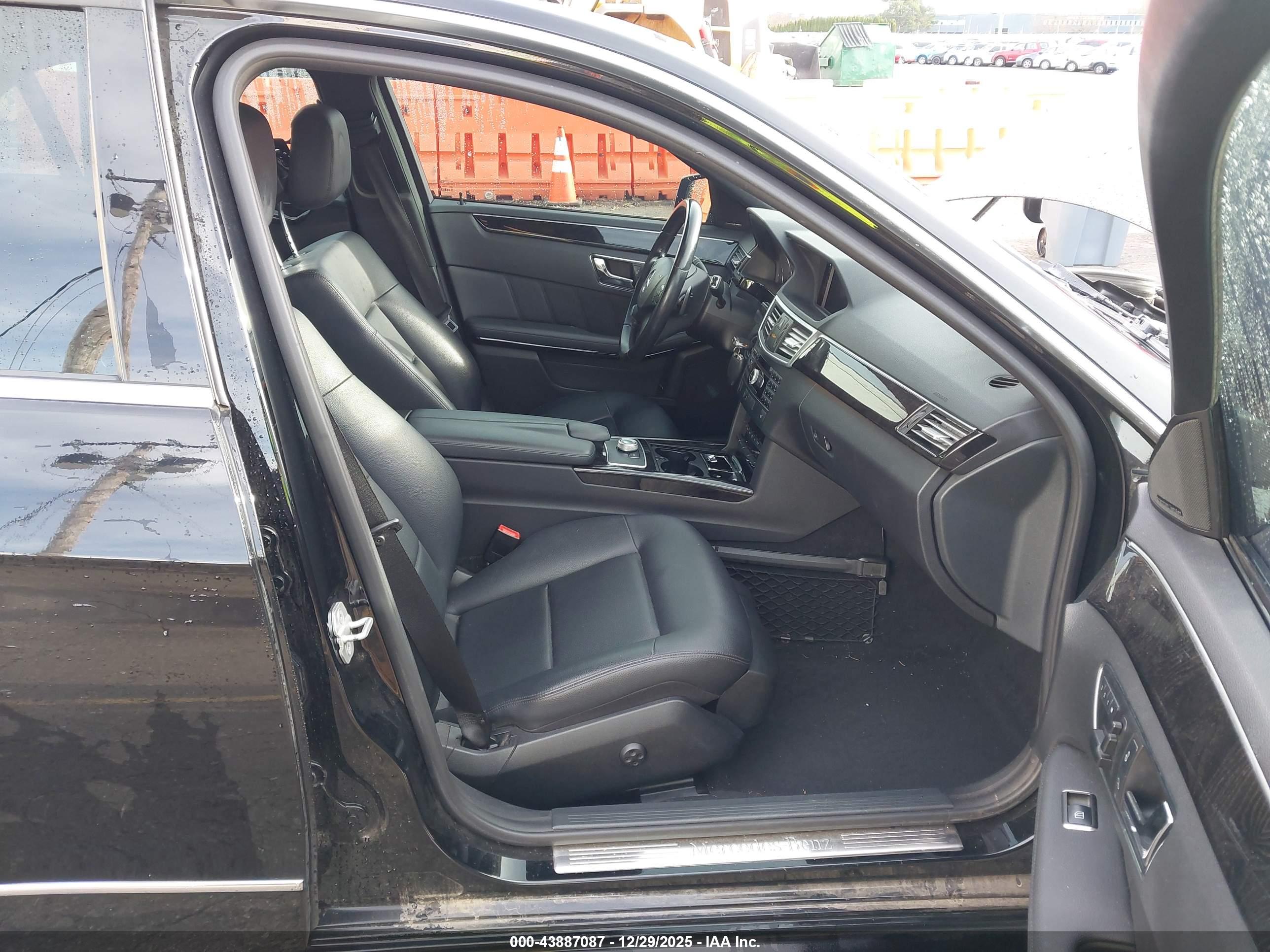 MERCEDES-BENZ E image 5