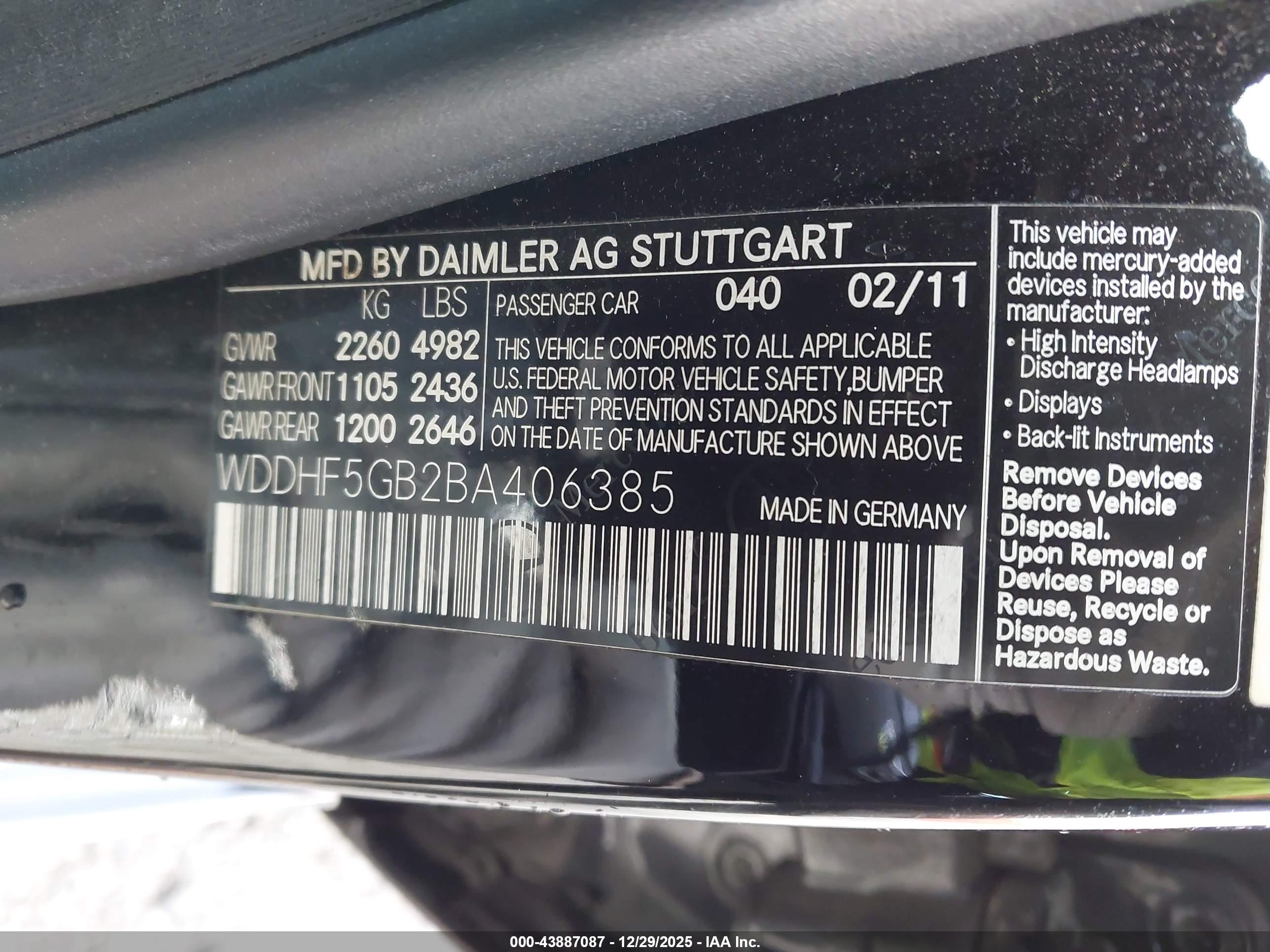MERCEDES-BENZ E image 9
