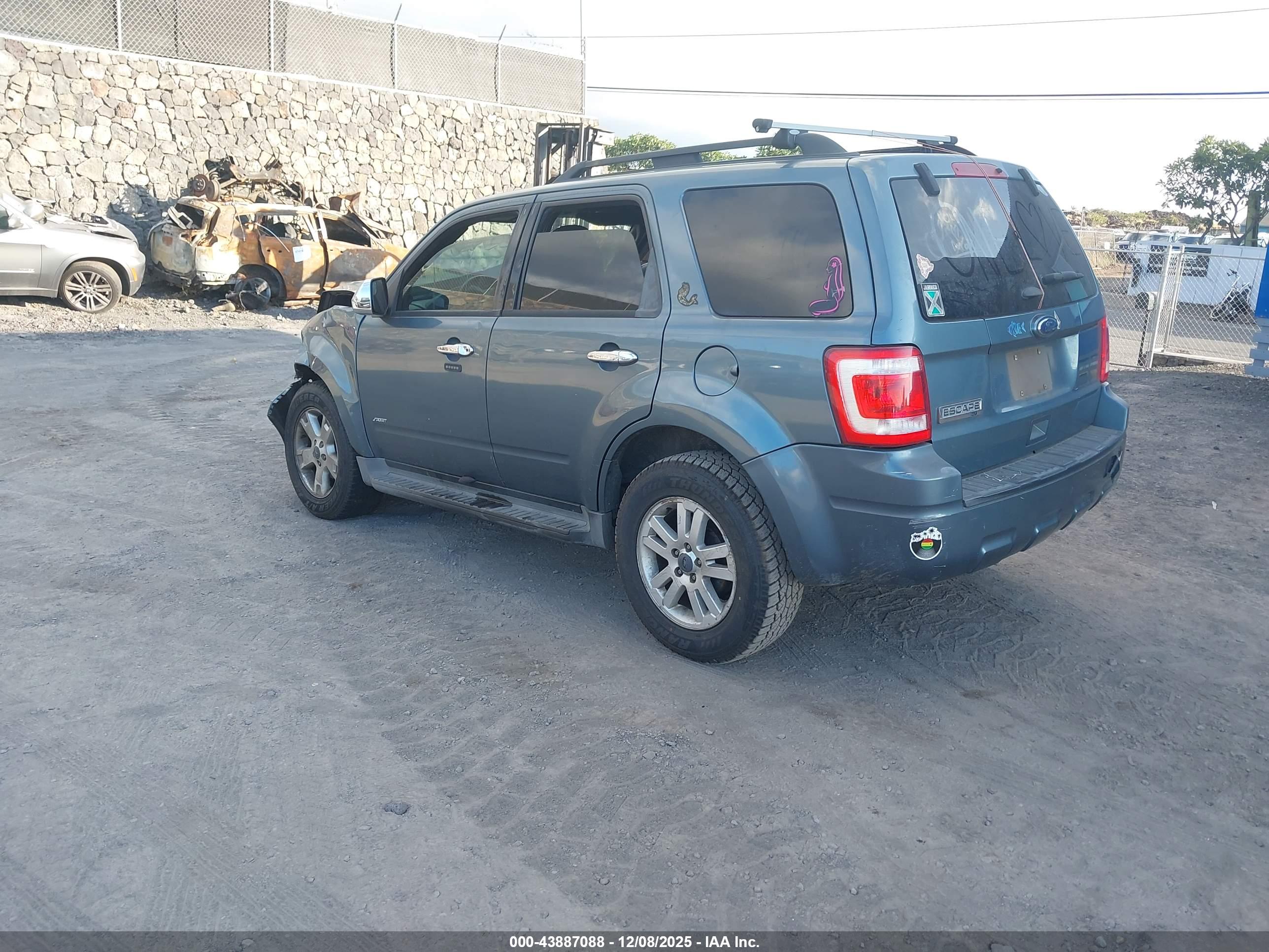 FORD ESCAPE image 3