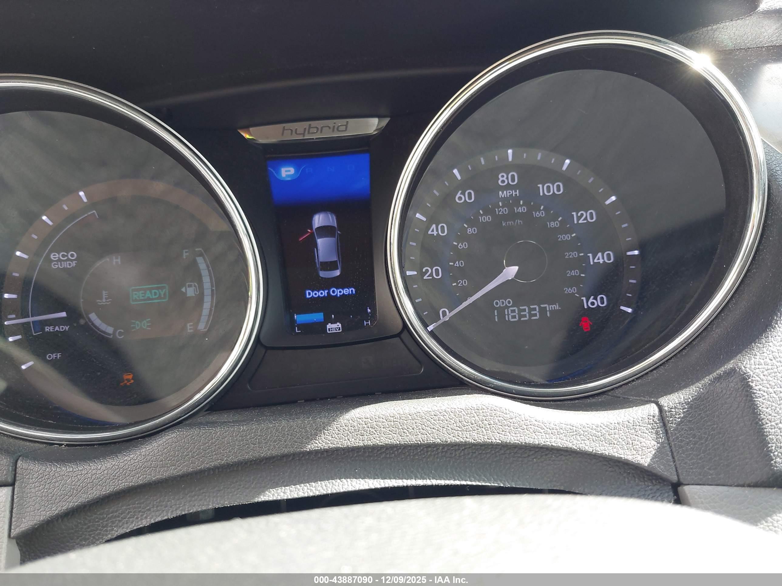 HYUNDAI SONATA image 7
