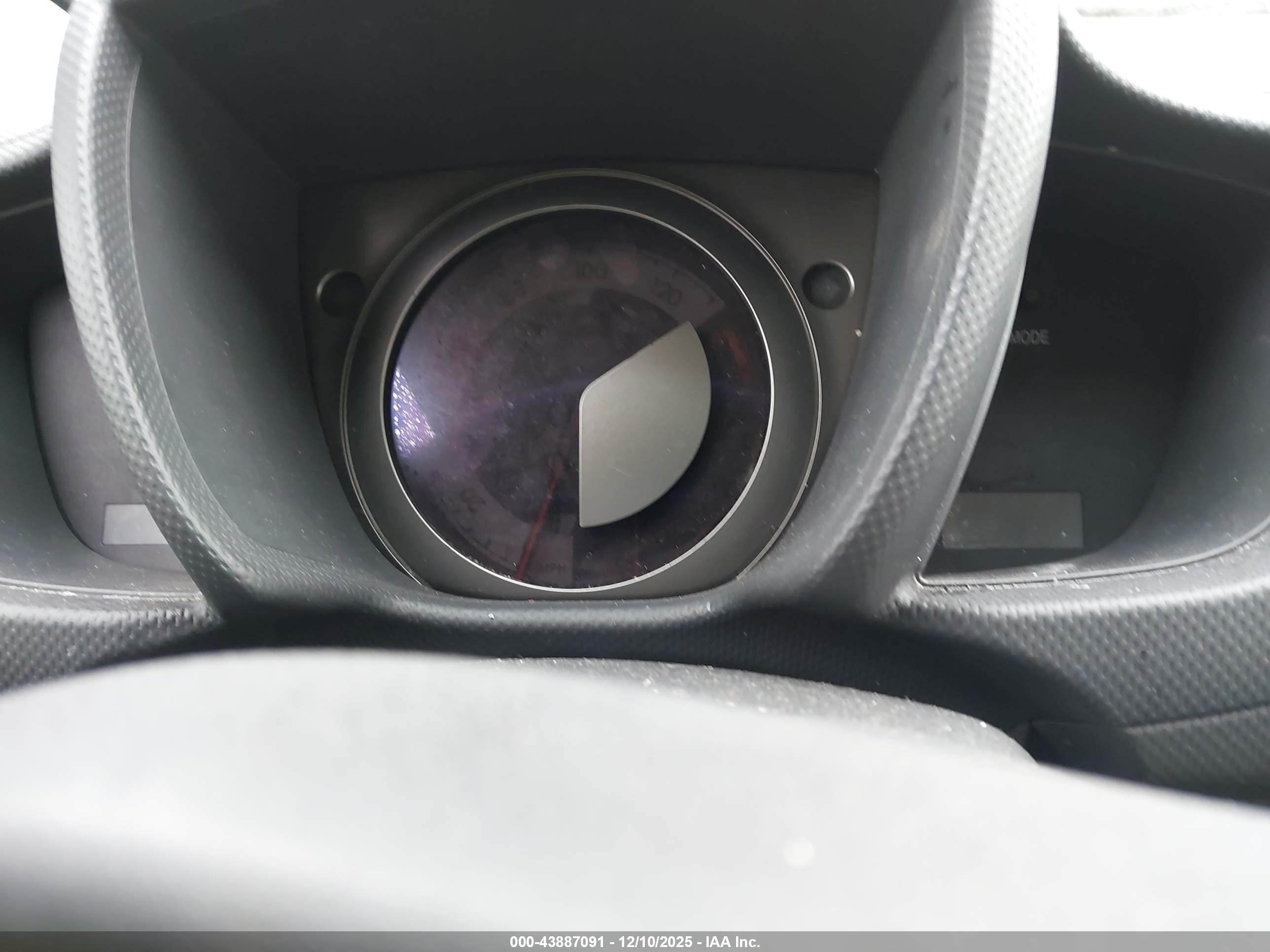 SCION XD image 7