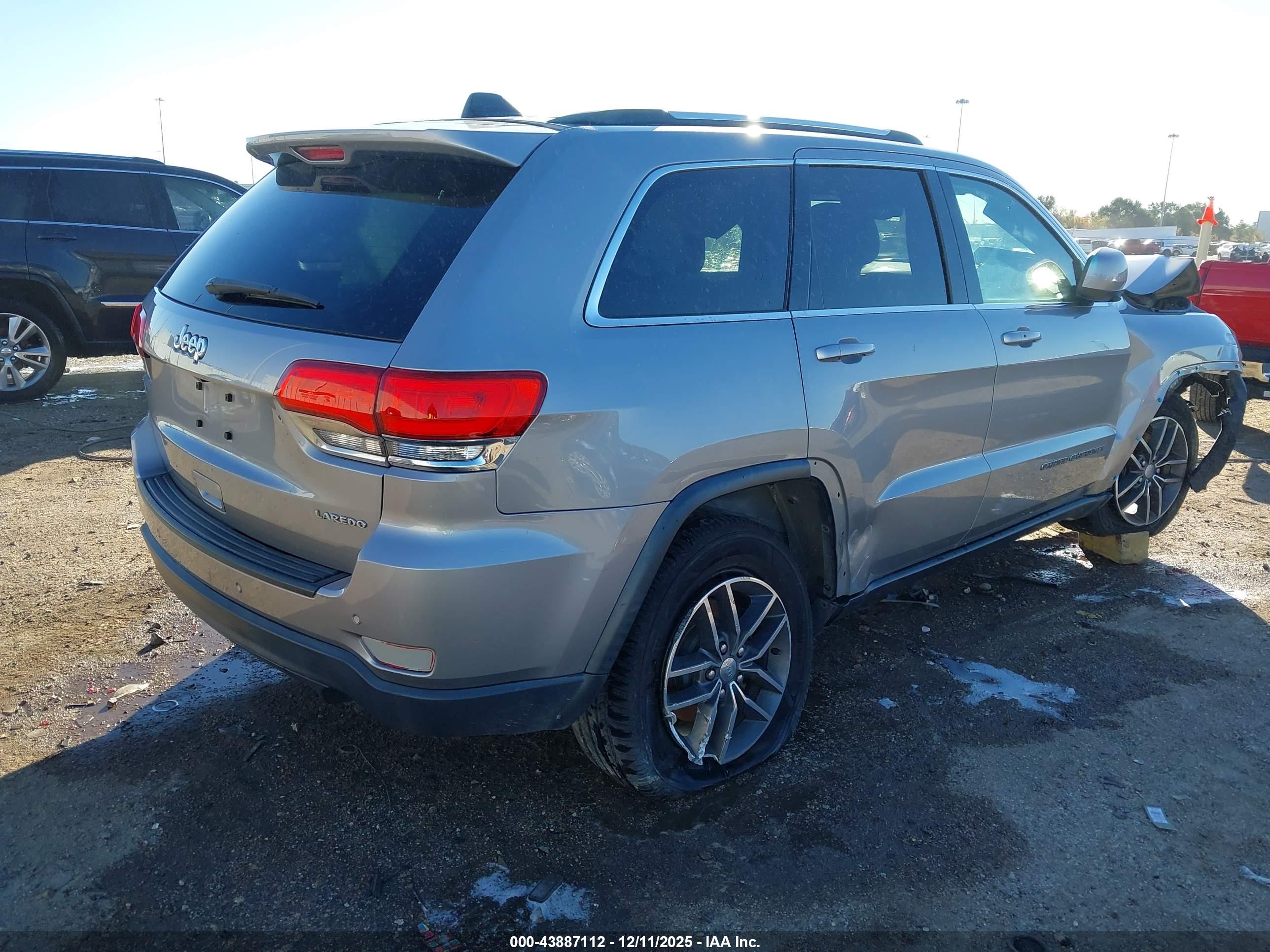 JEEP GRAND image 4