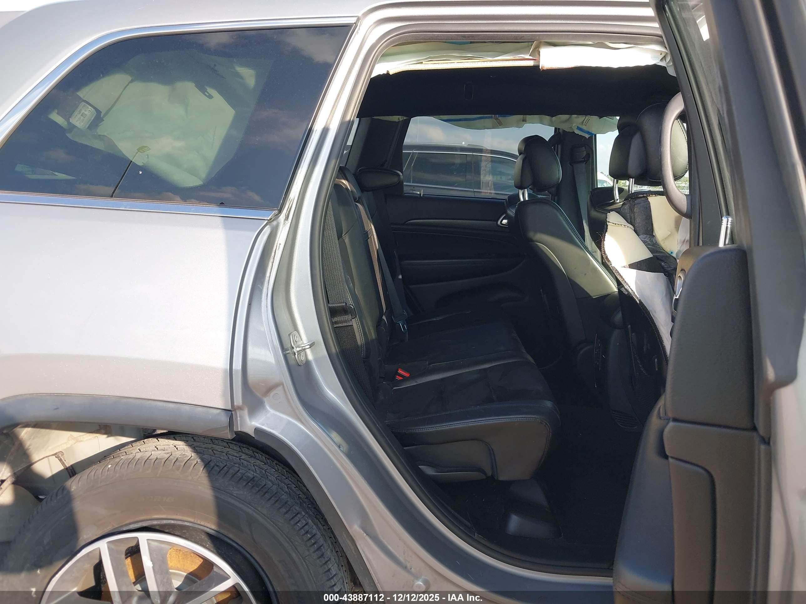 JEEP GRAND image 8