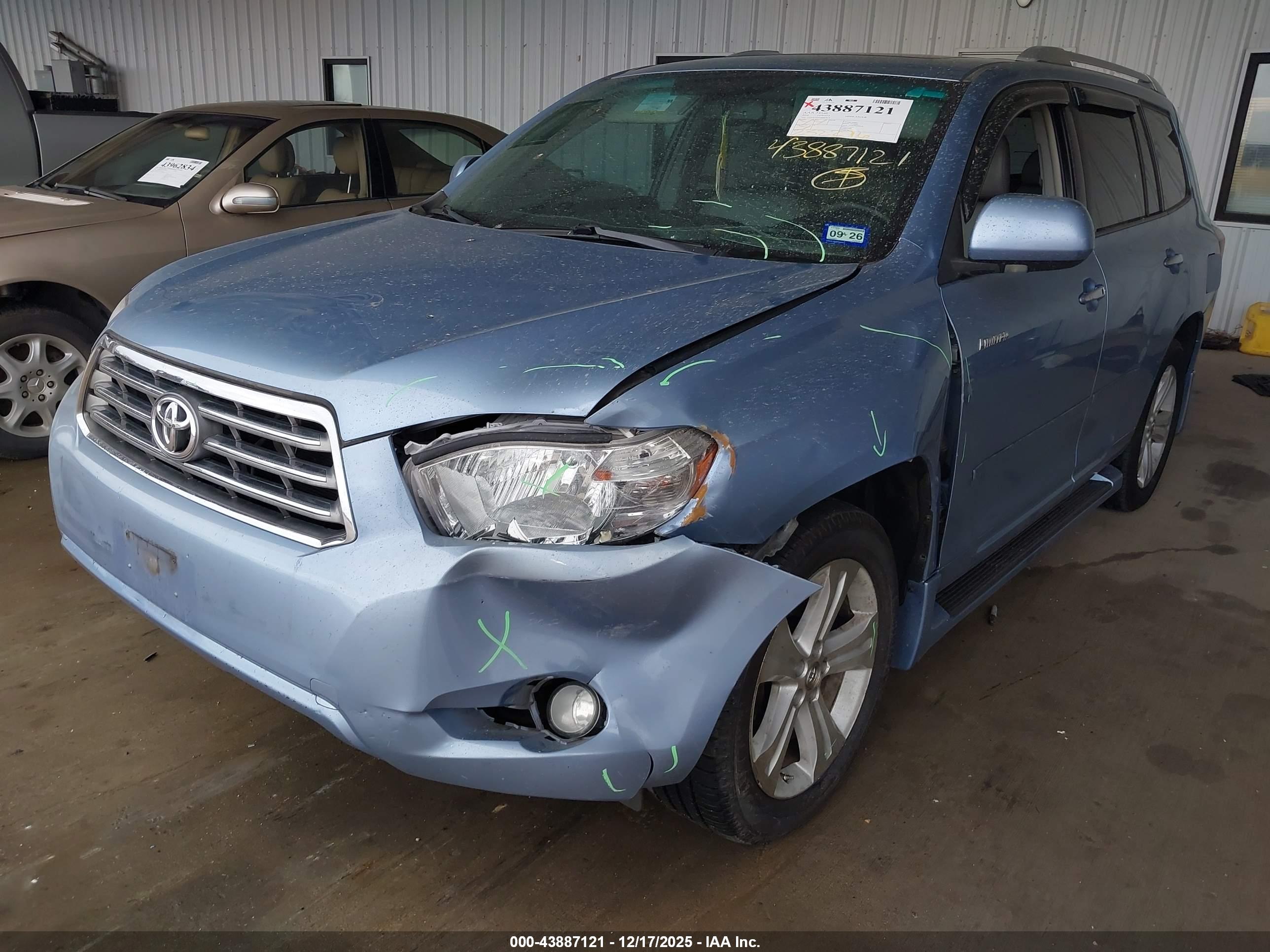 TOYOTA HIGHLANDER image 6