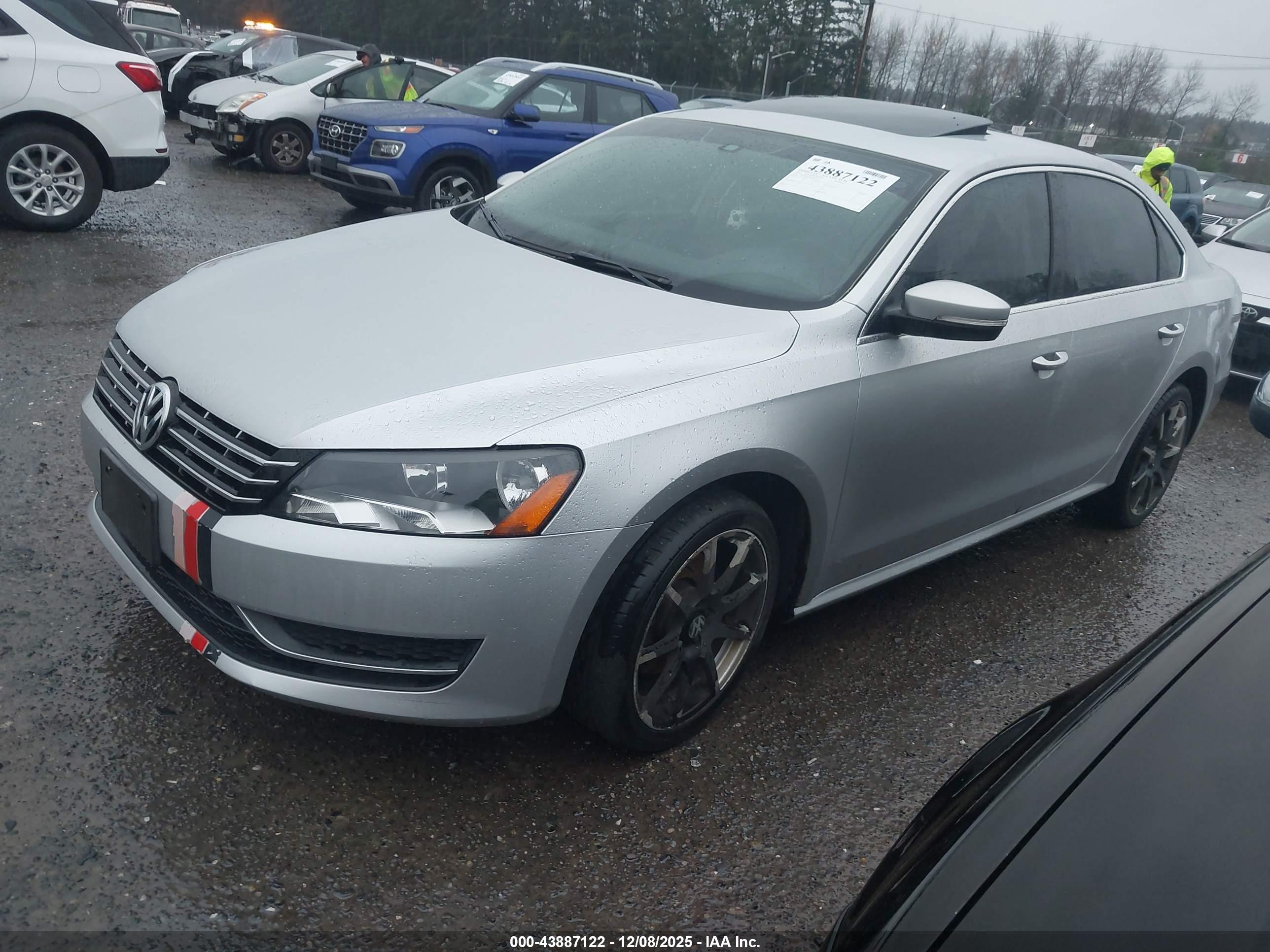 VOLKSWAGEN PASSAT image 2