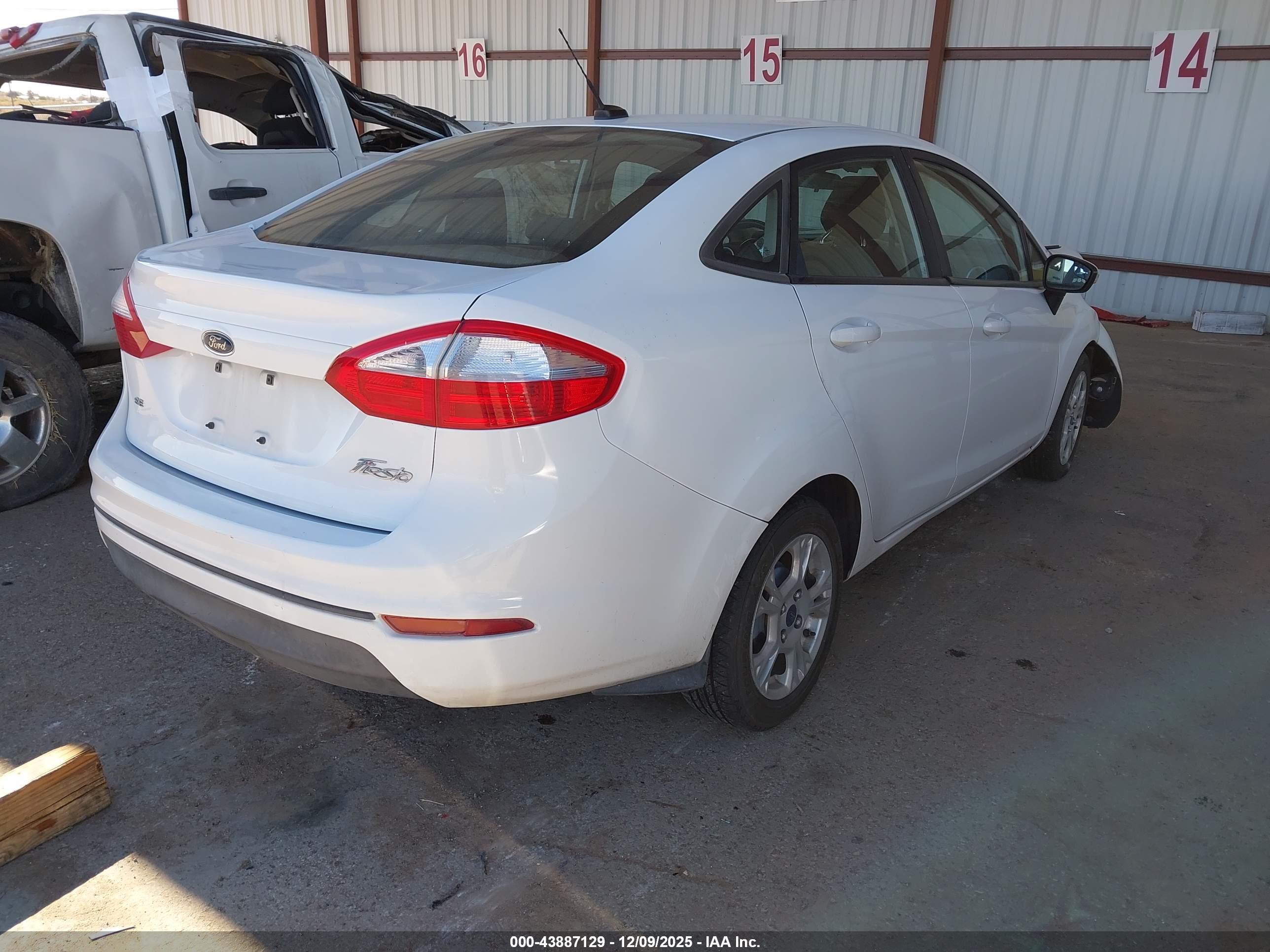 FORD FIESTA image 4