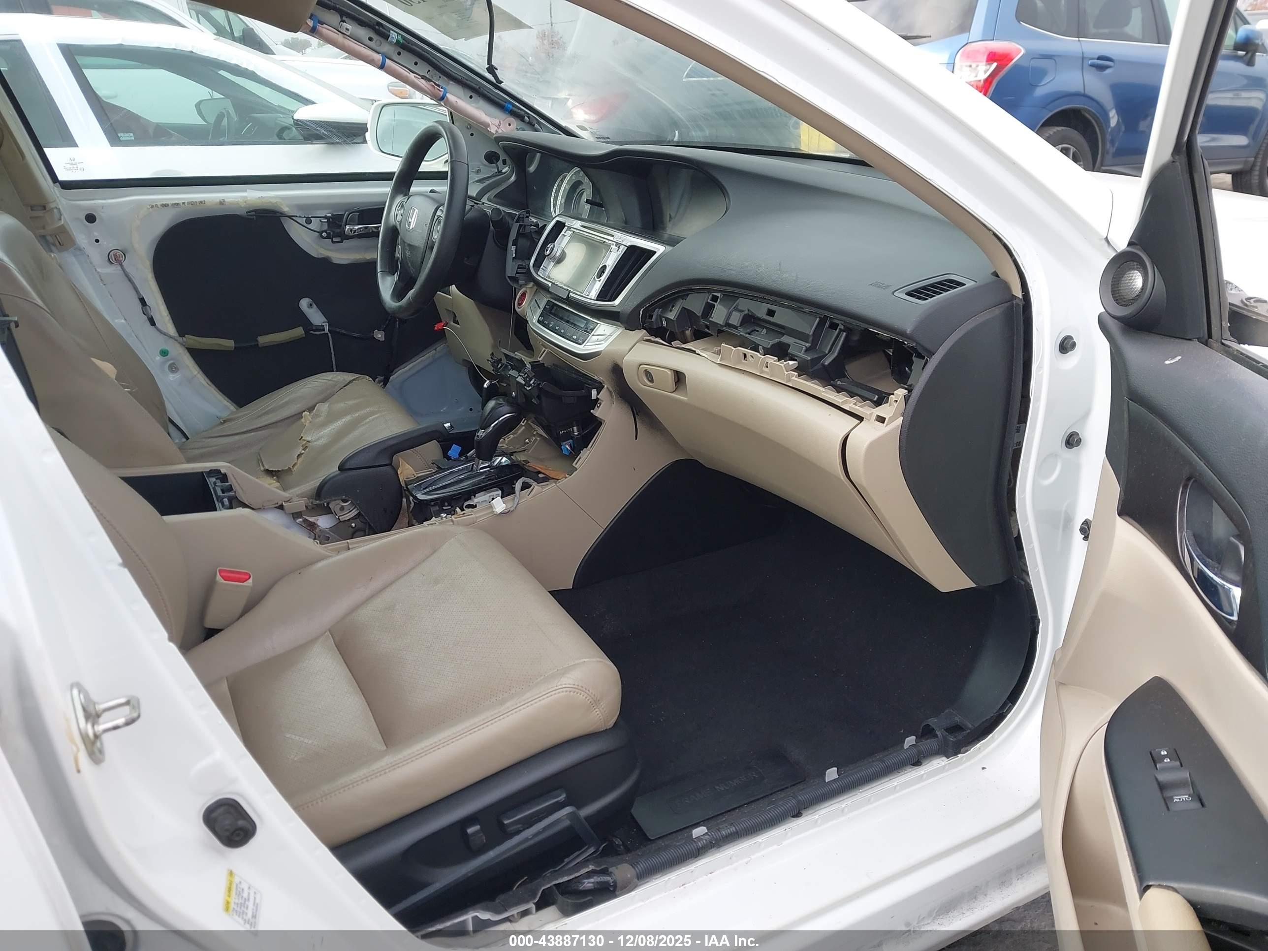 HONDA ACCORD image 5