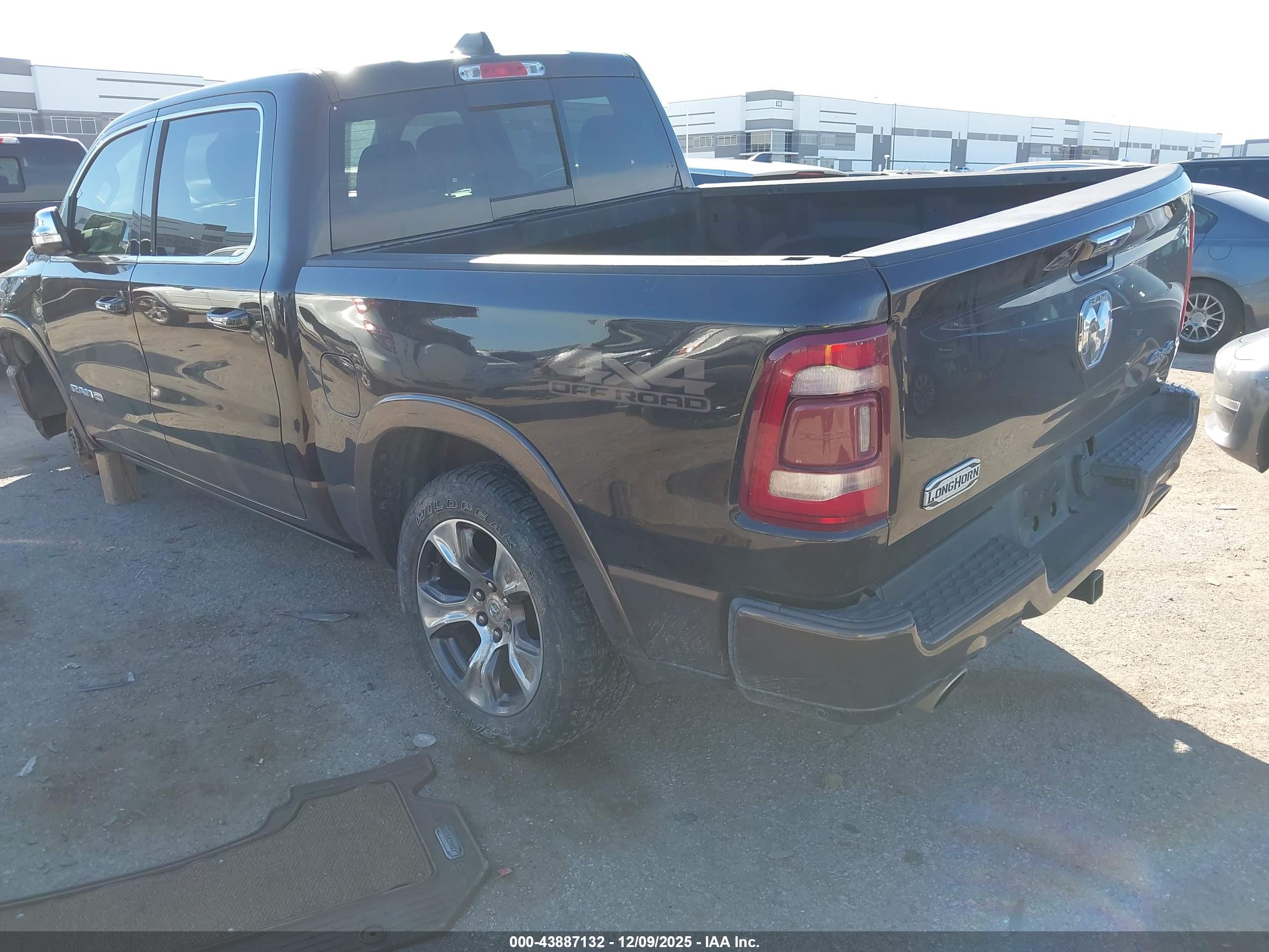 RAM 1500 image 3