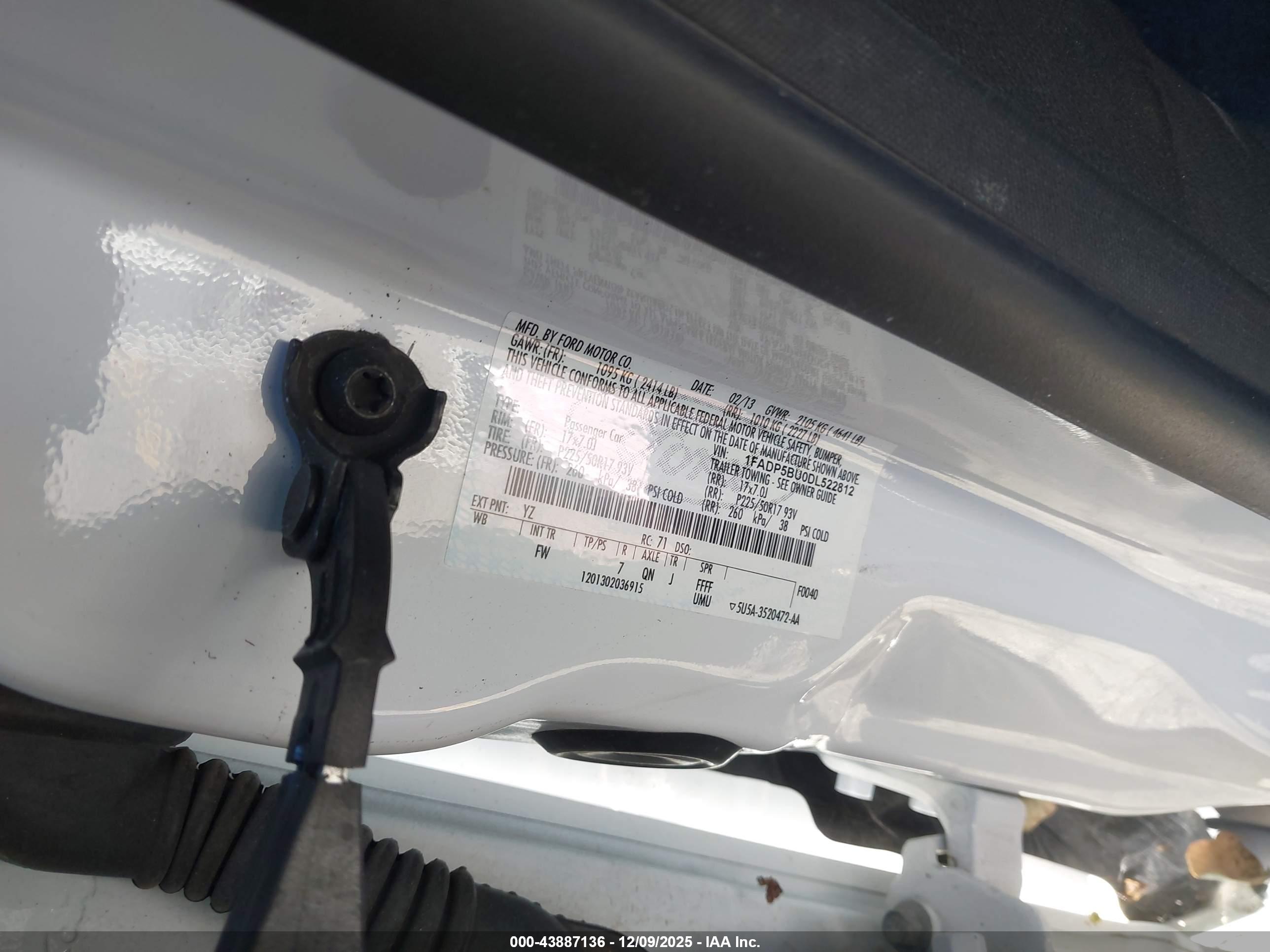 FORD C-MAX image 9