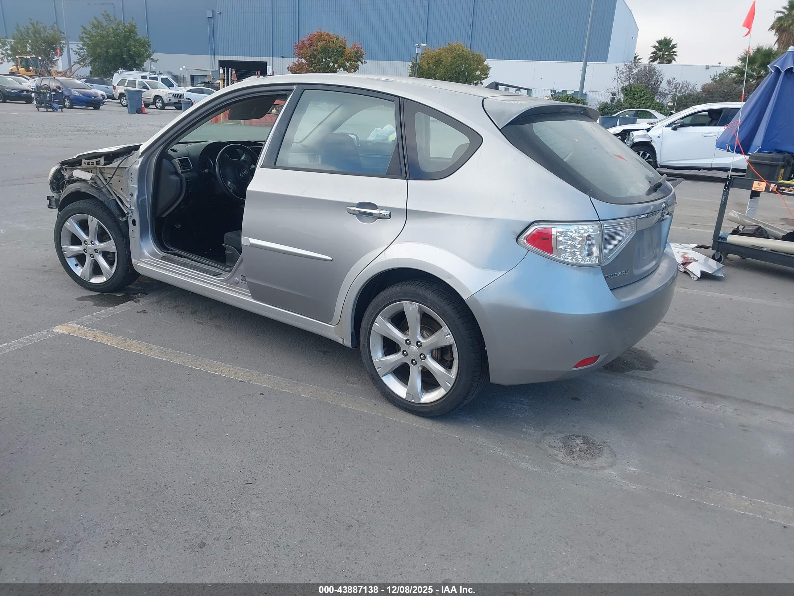 SUBARU IMPREZA image 3