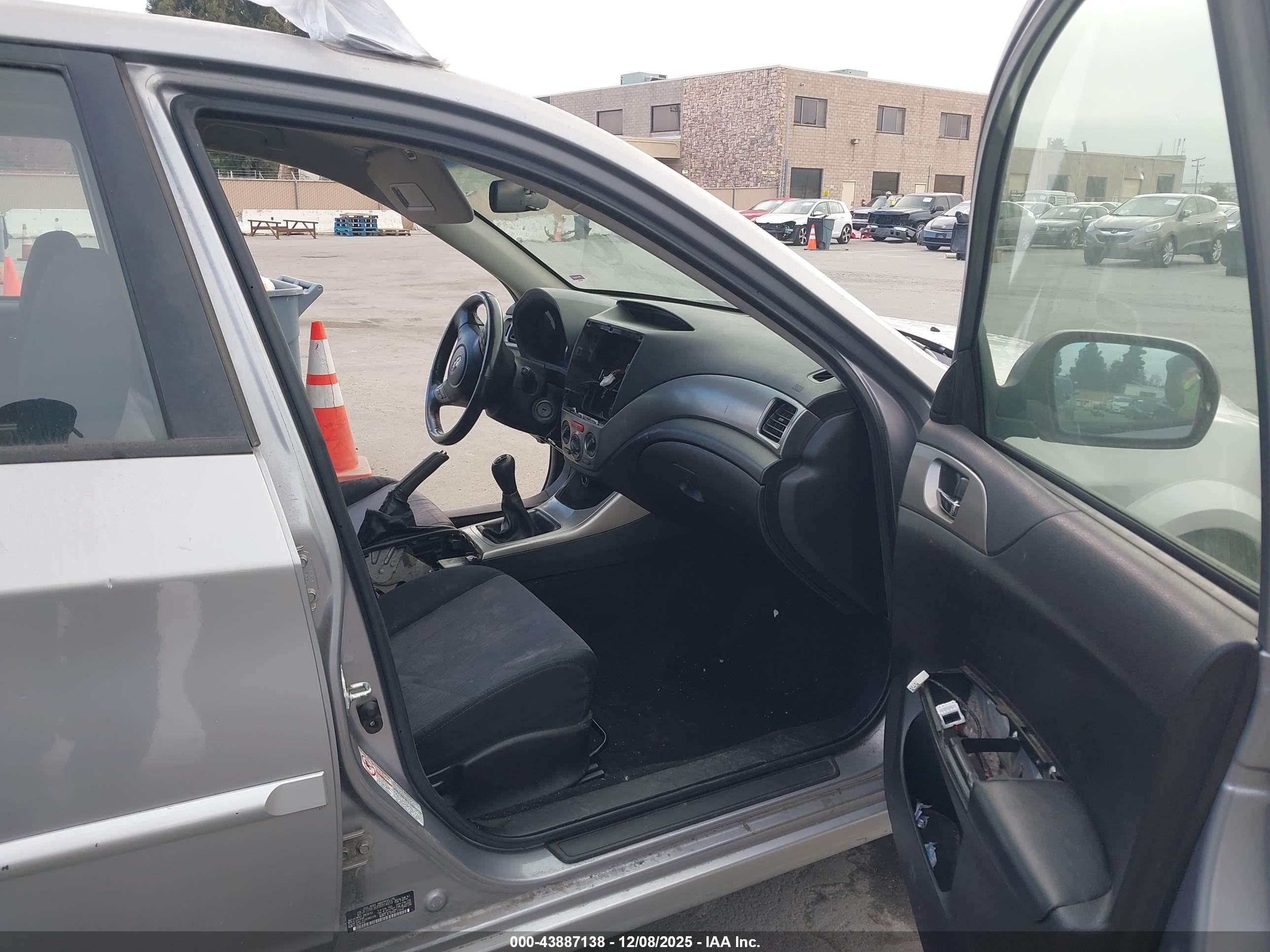 SUBARU IMPREZA image 5