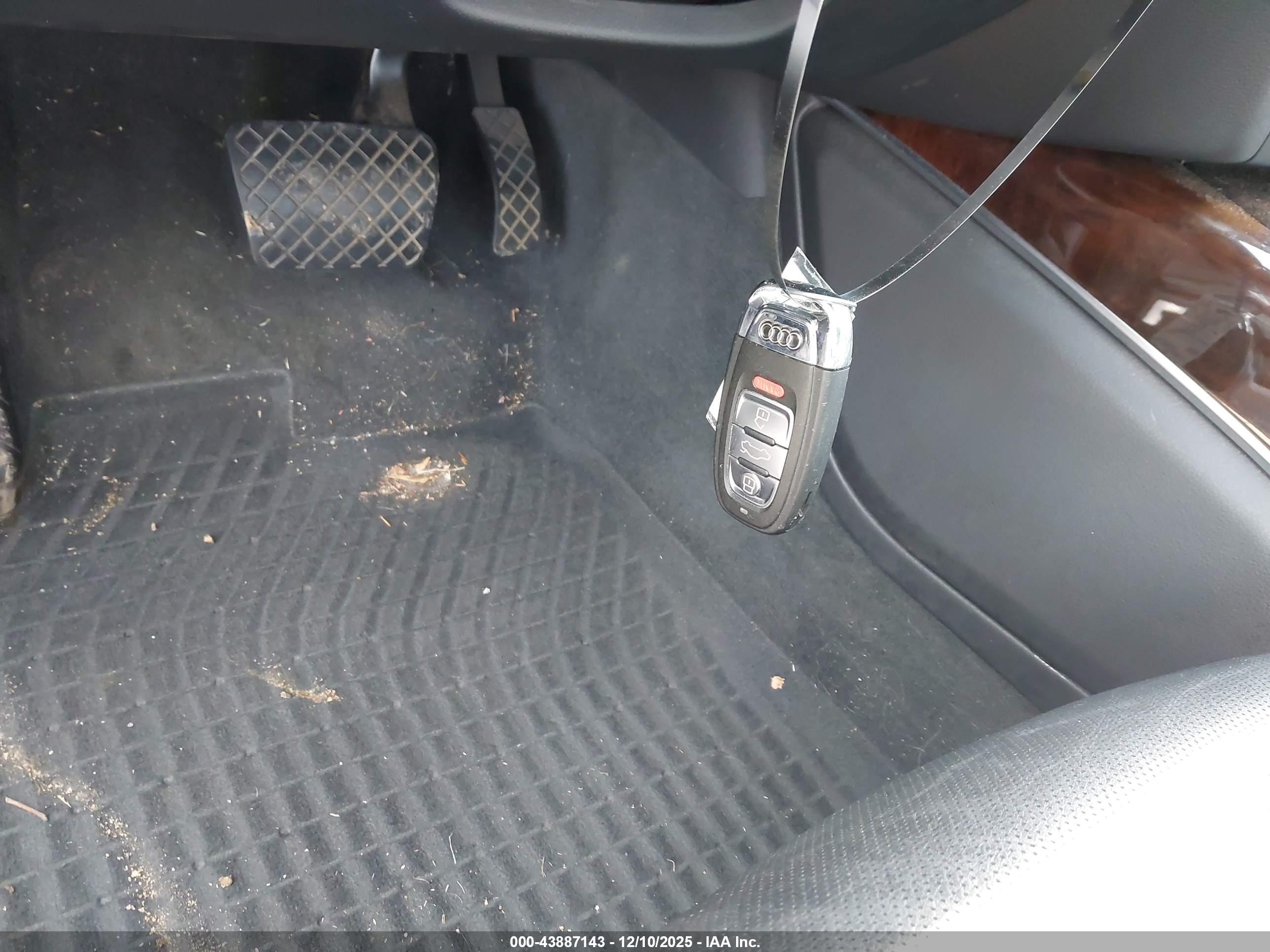 AUDI A6 image 11