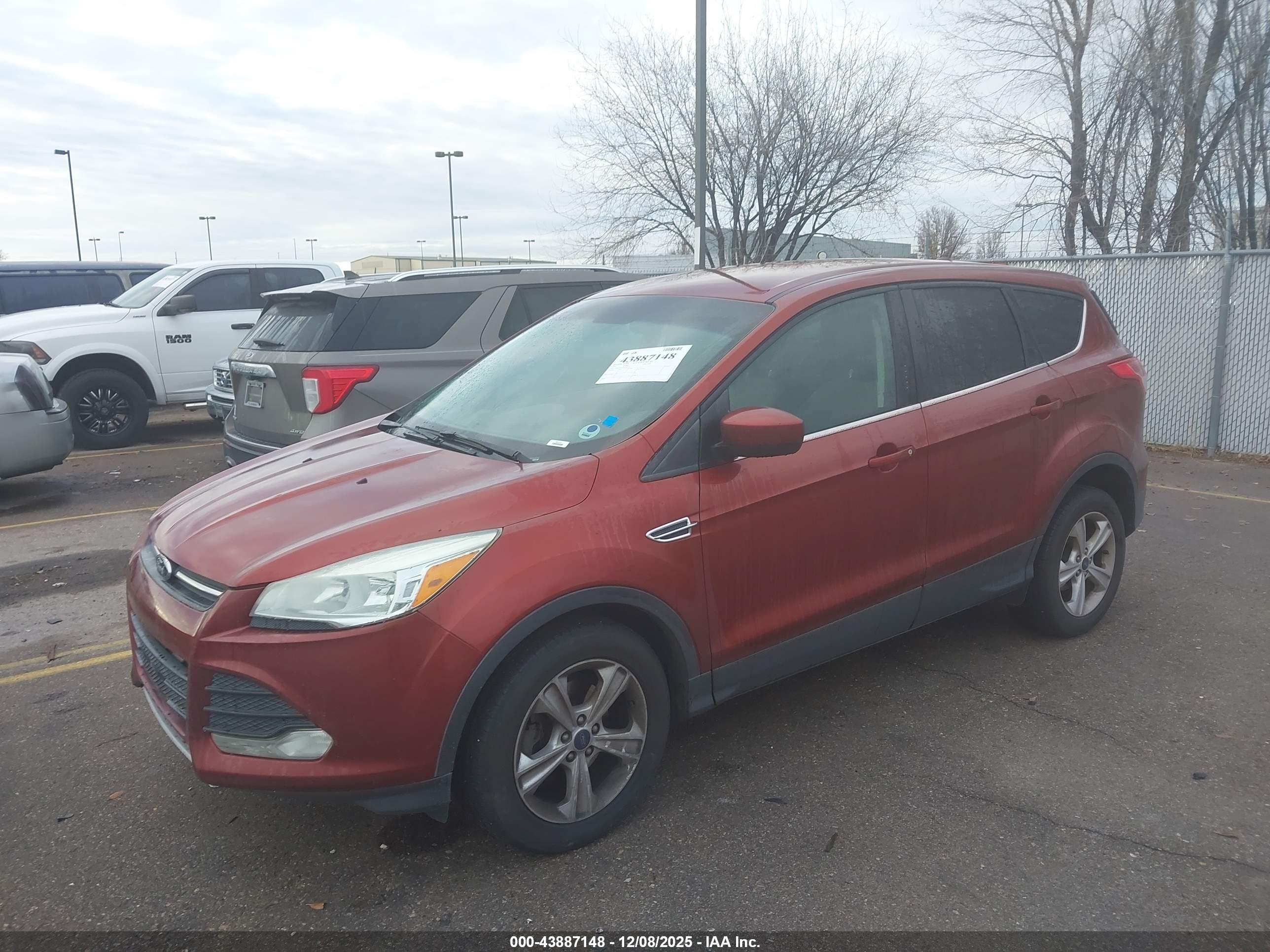 FORD ESCAPE image 2