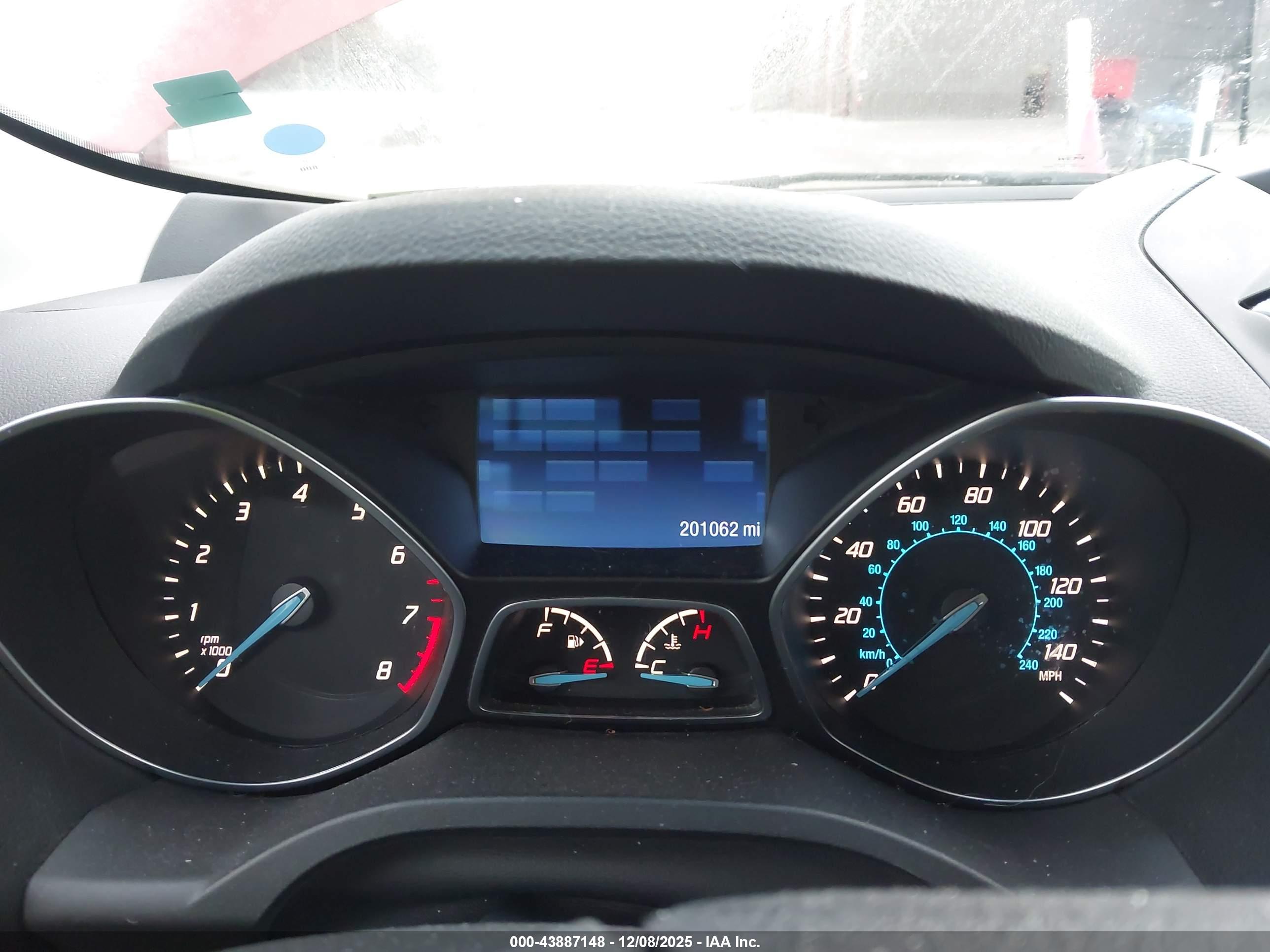 FORD ESCAPE image 7