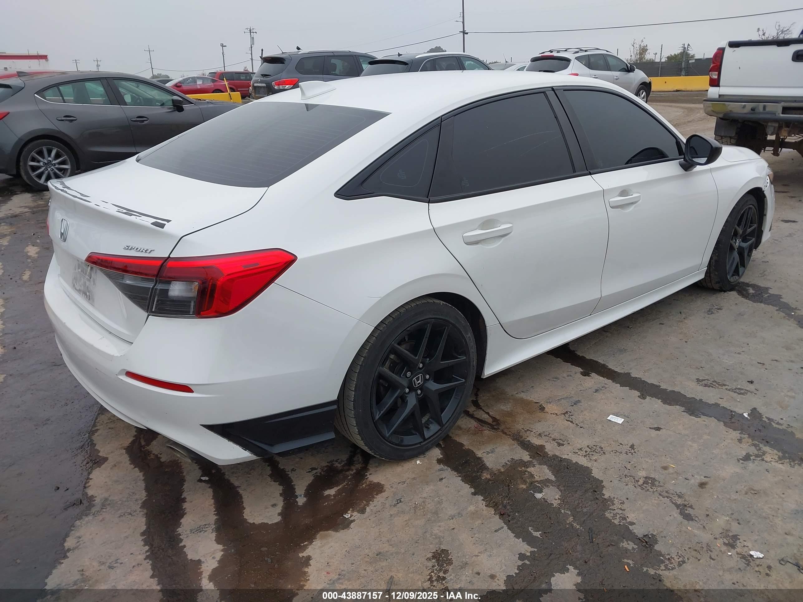 HONDA CIVIC image 4