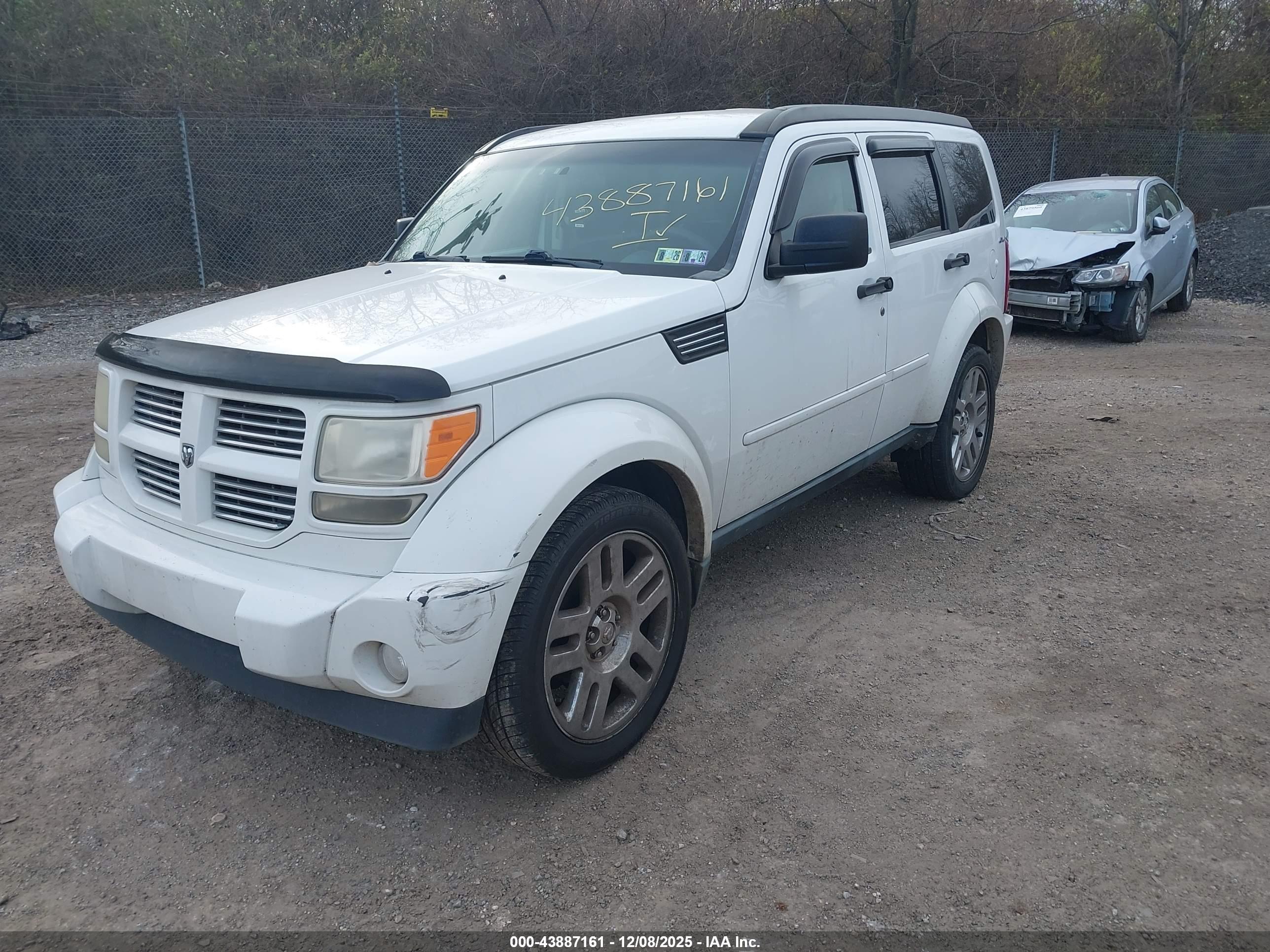DODGE NITRO image 2