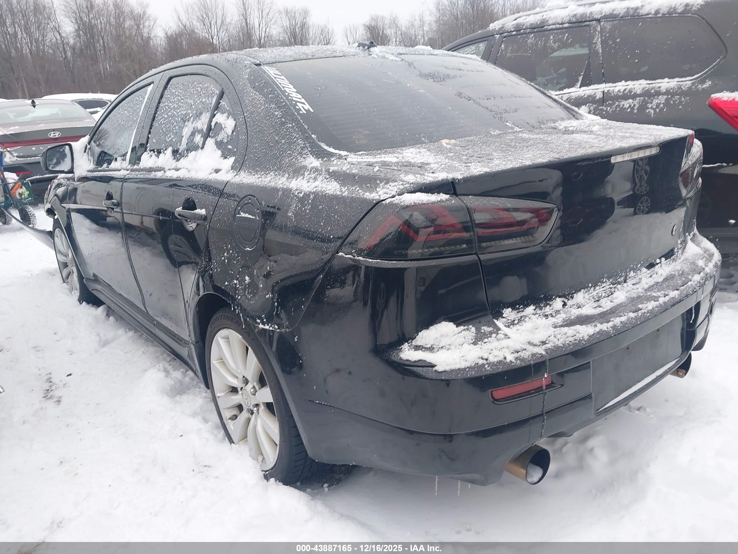 MITSUBISHI LANCER image 3
