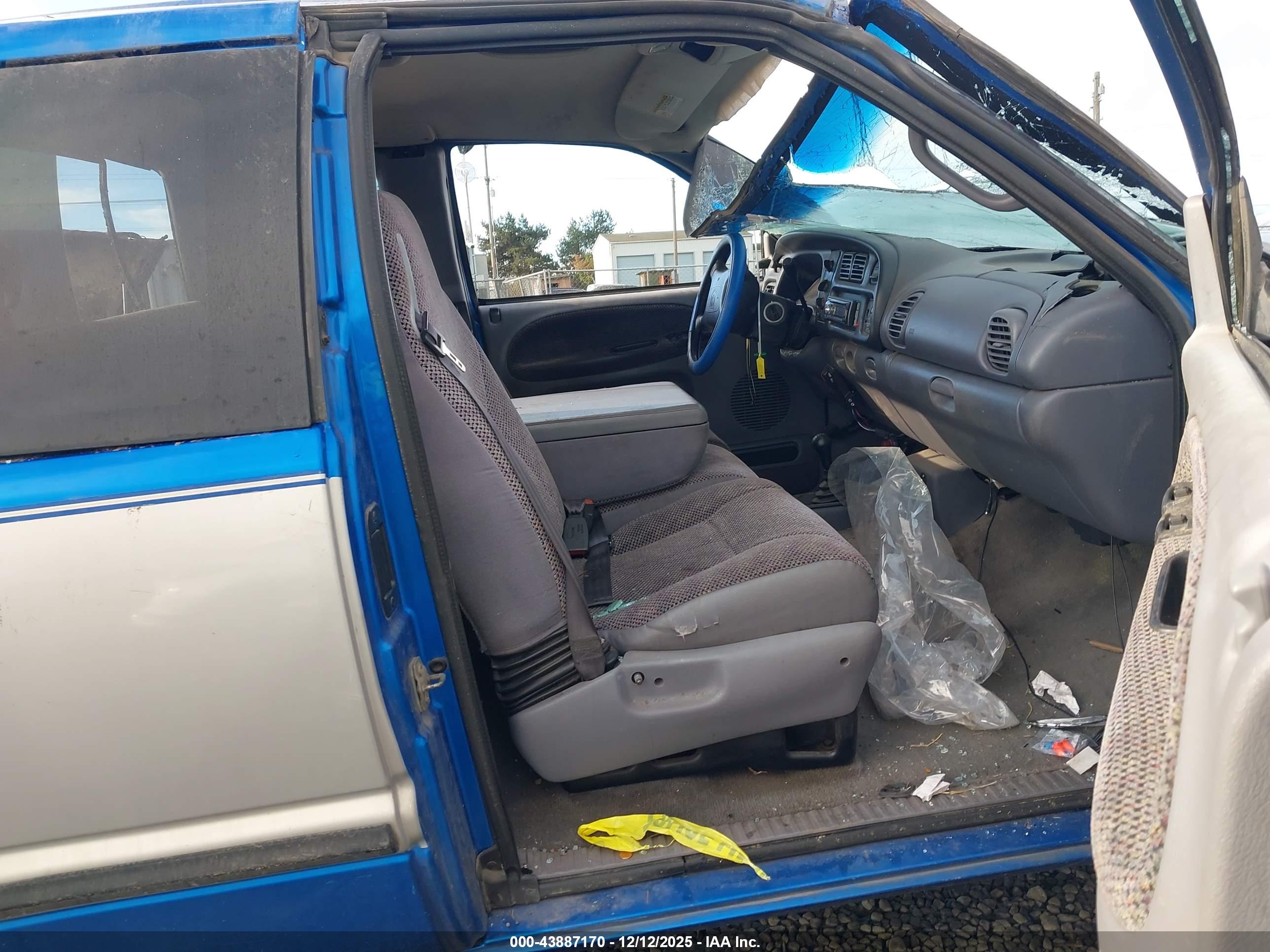 DODGE RAM image 5