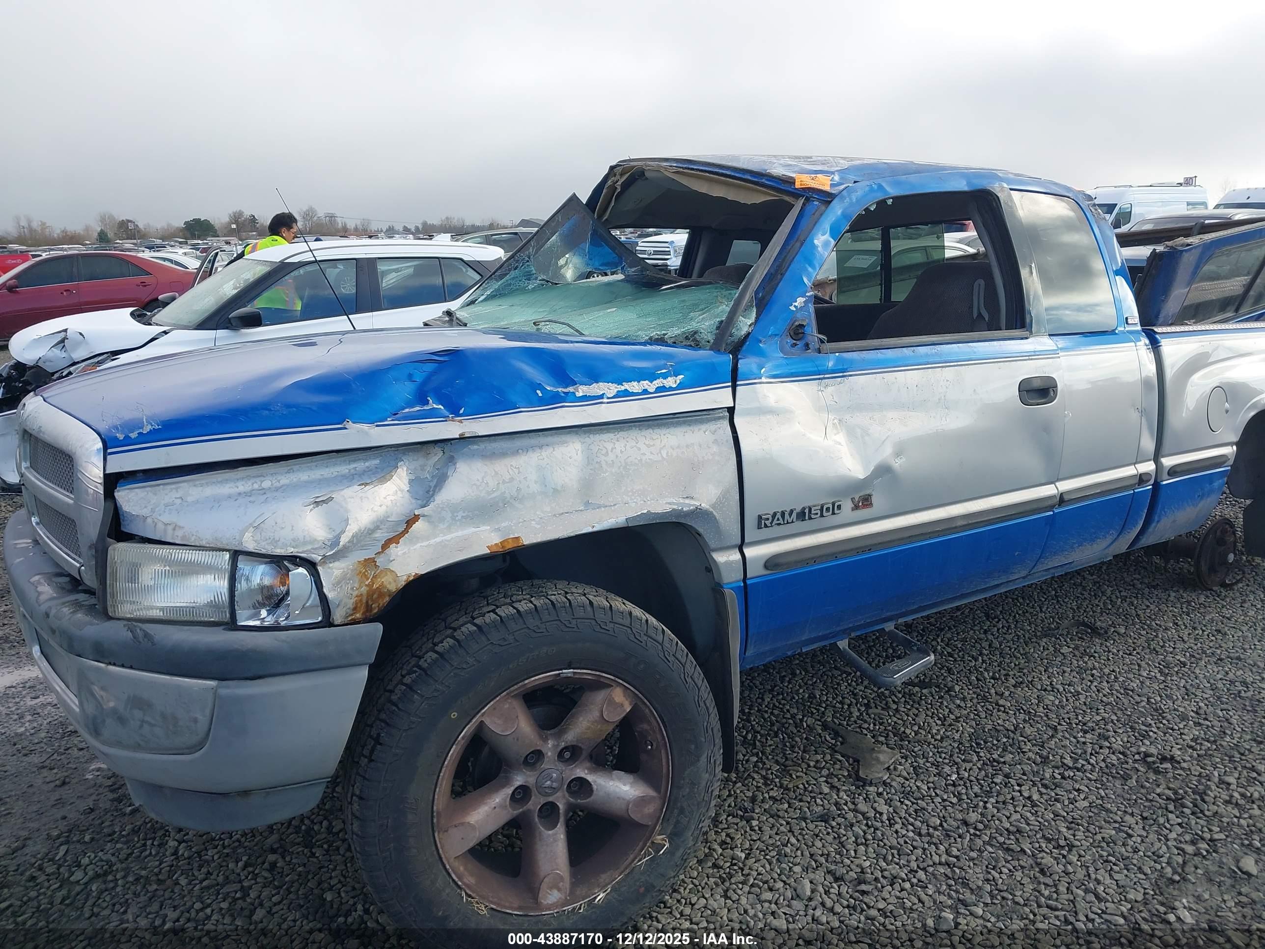 DODGE RAM image 6